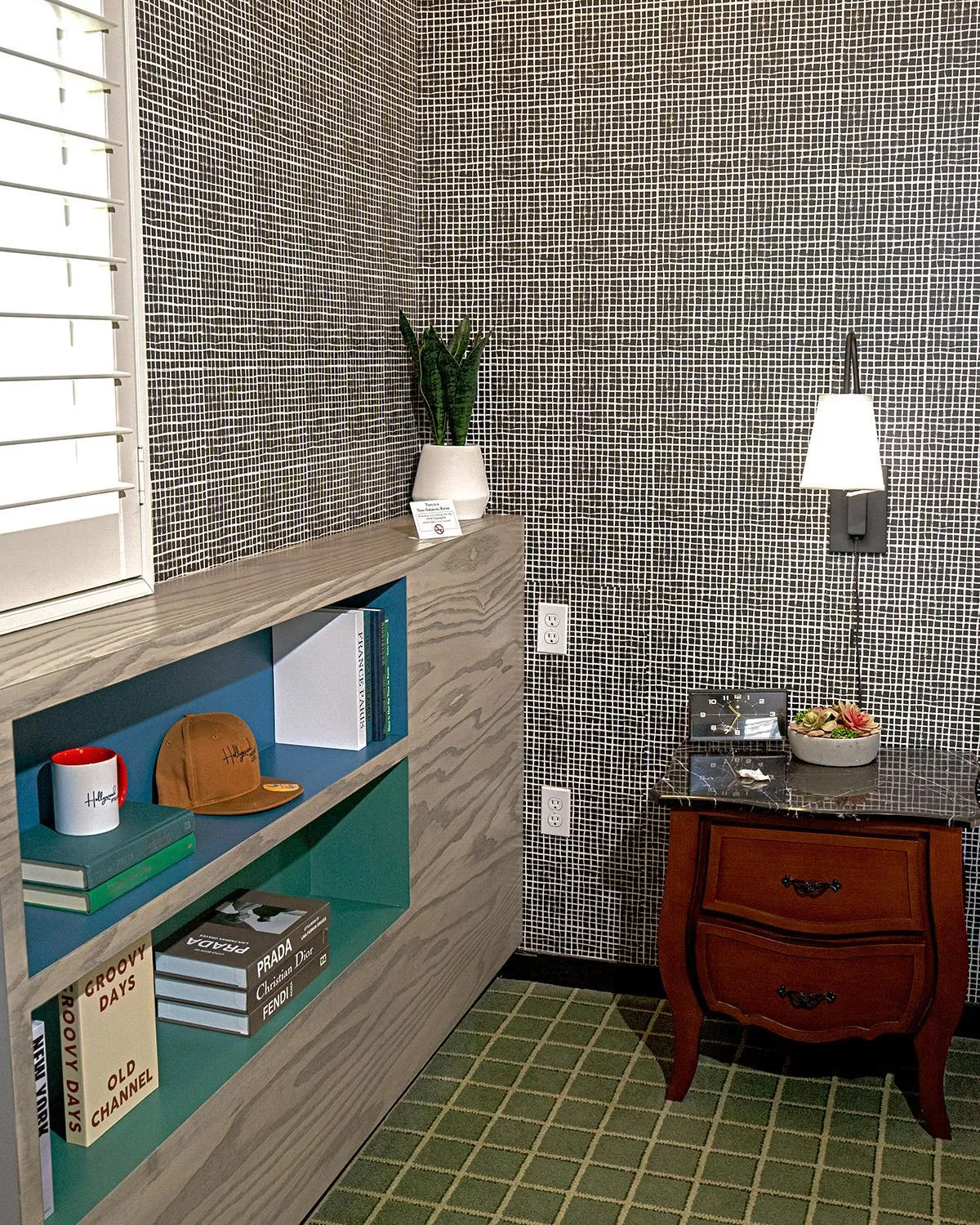 Living room in The Hollywood Franklin Hotel near Universal Studios