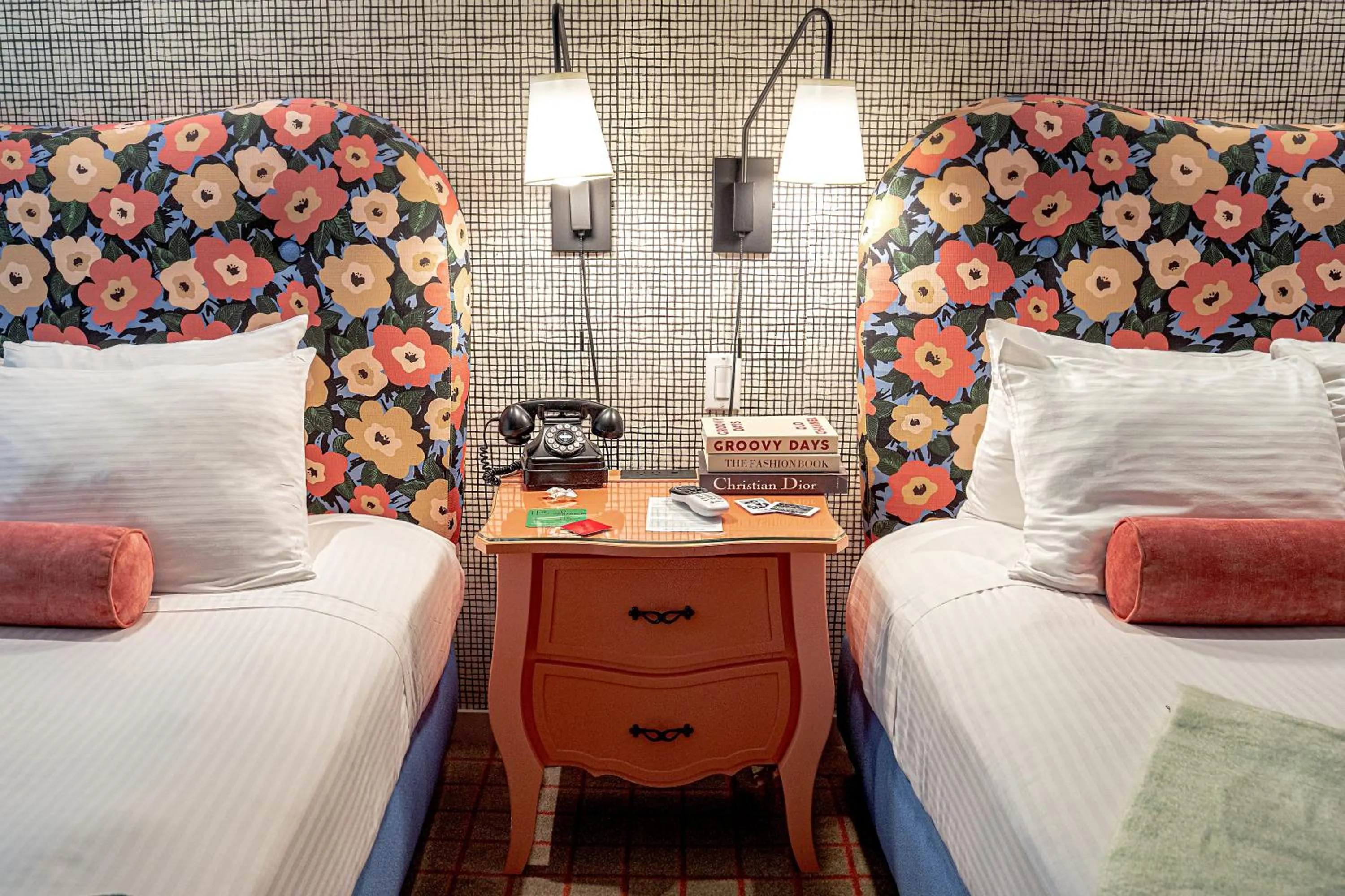 Bed in The Hollywood Franklin Hotel near Universal Studios