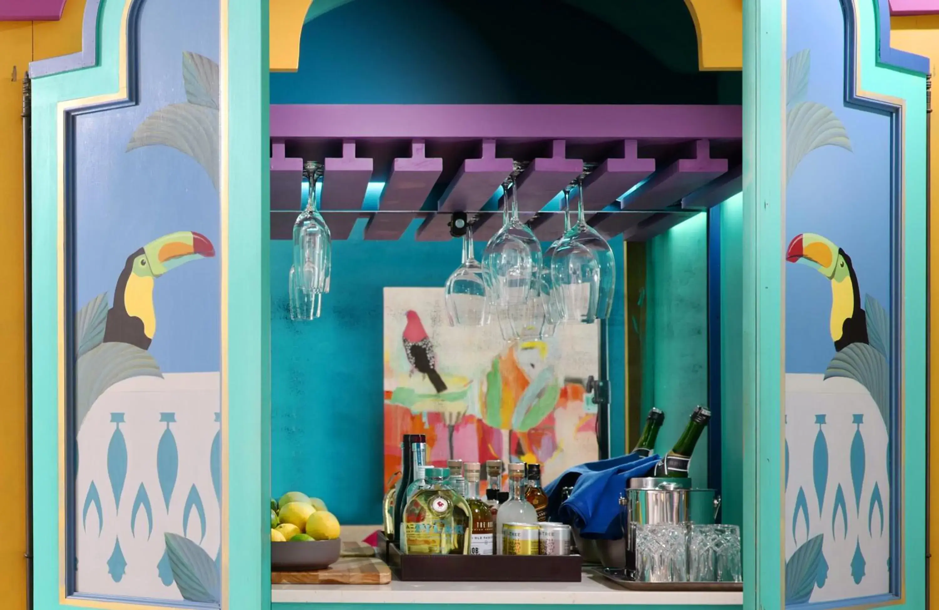 Island View Junior Suite in Ocean Key Resort & Spa, a Noble House Resort Island View Junior Suite in Ocean Key Resort & Spa, a Noble House Resort