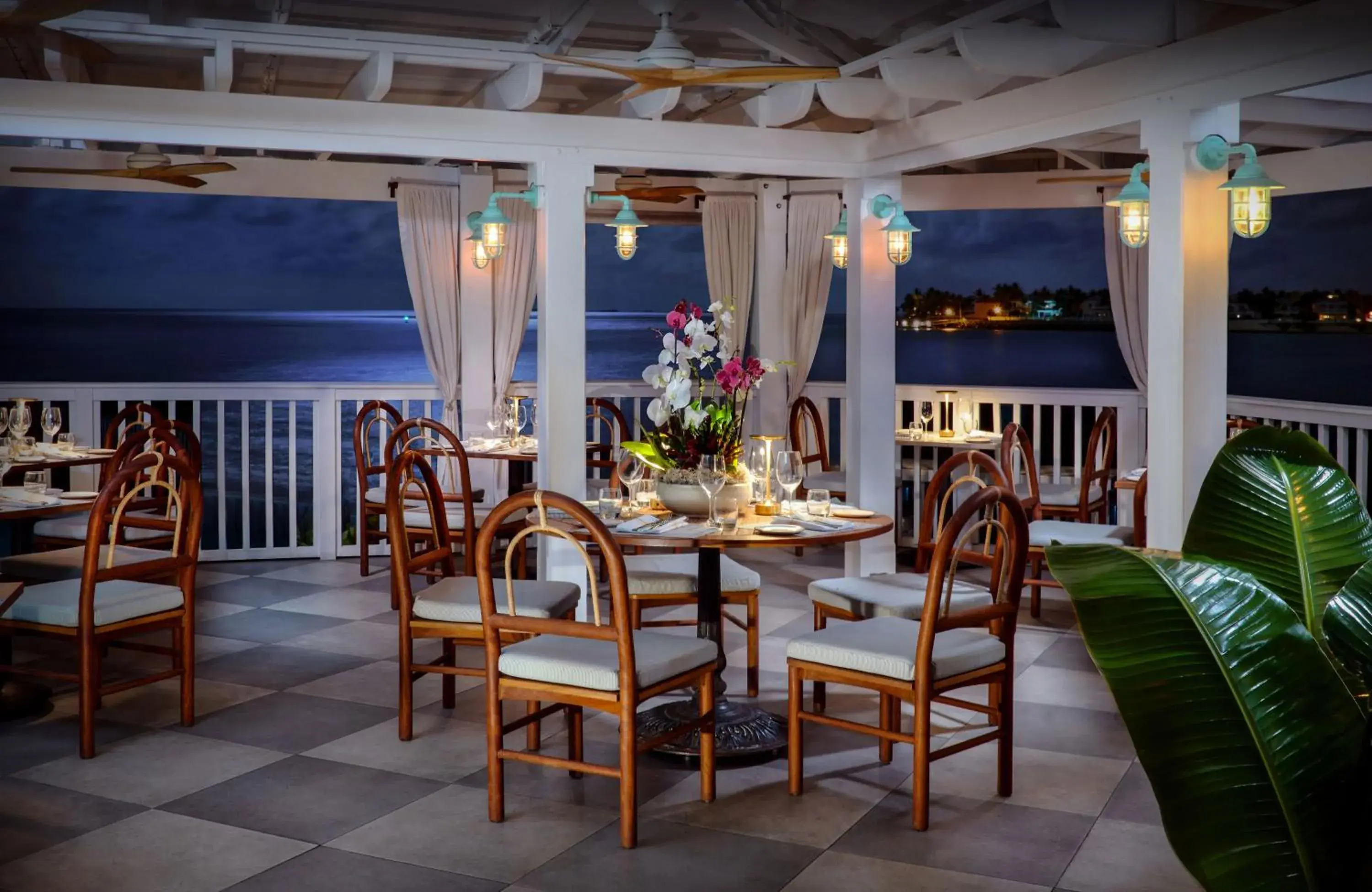 Restaurant/places to eat in Ocean Key Resort & Spa, a Noble House Resort Restaurant/places to eat in Ocean Key Resort & Spa, a Noble House Resort