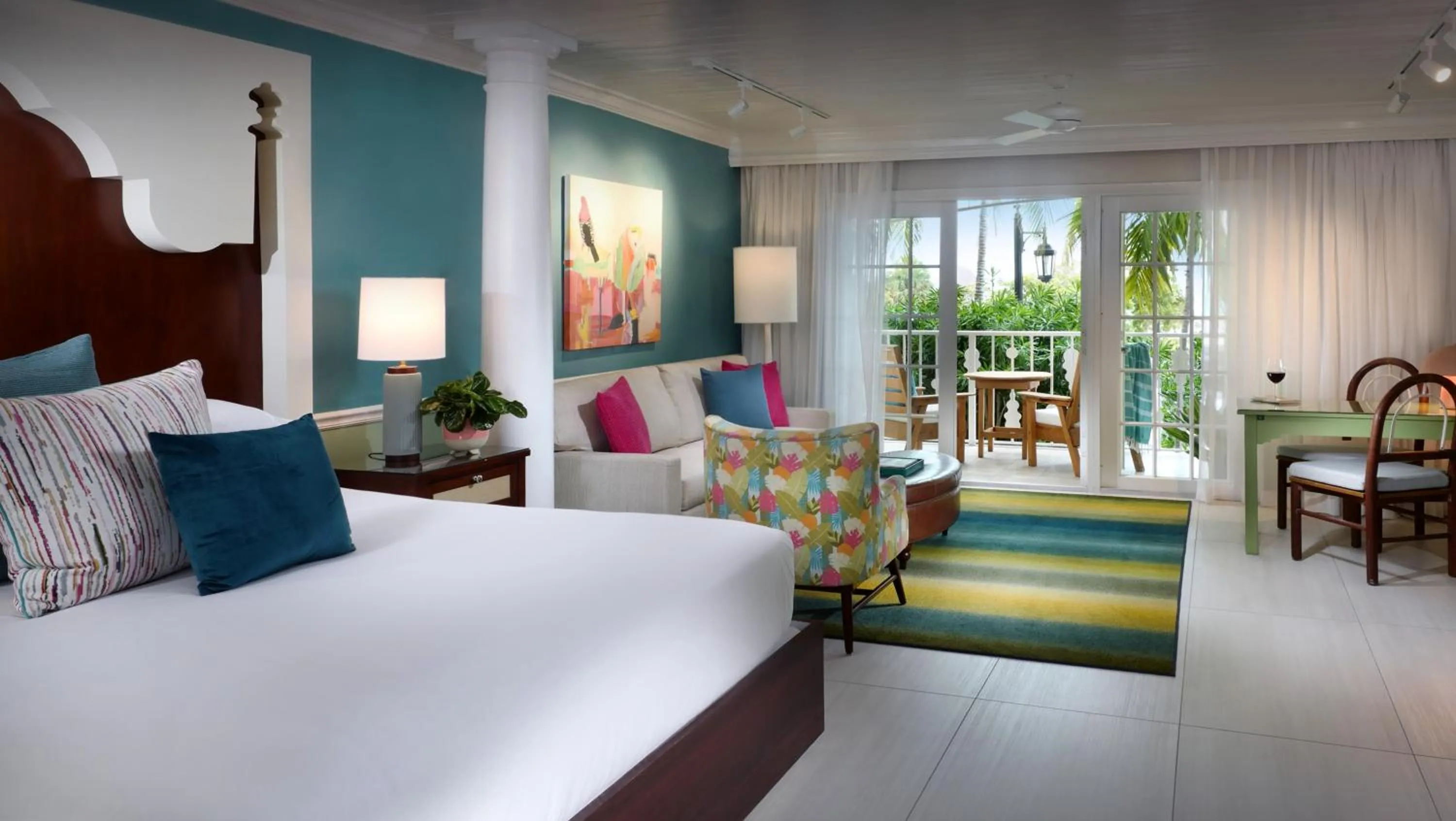 Bed in Ocean Key Resort & Spa, a Noble House Resort