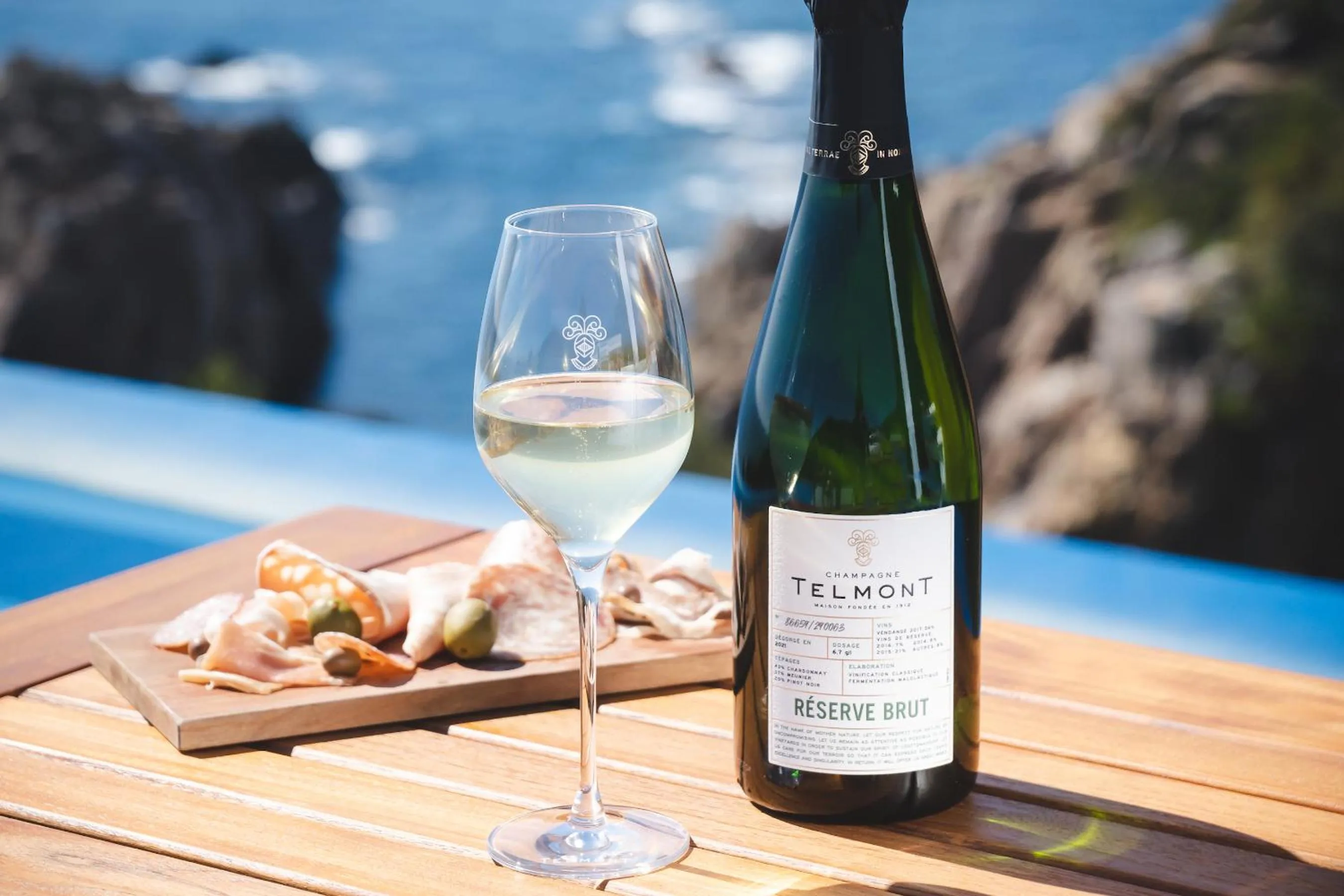 Restaurant/places to eat in TheMana Village