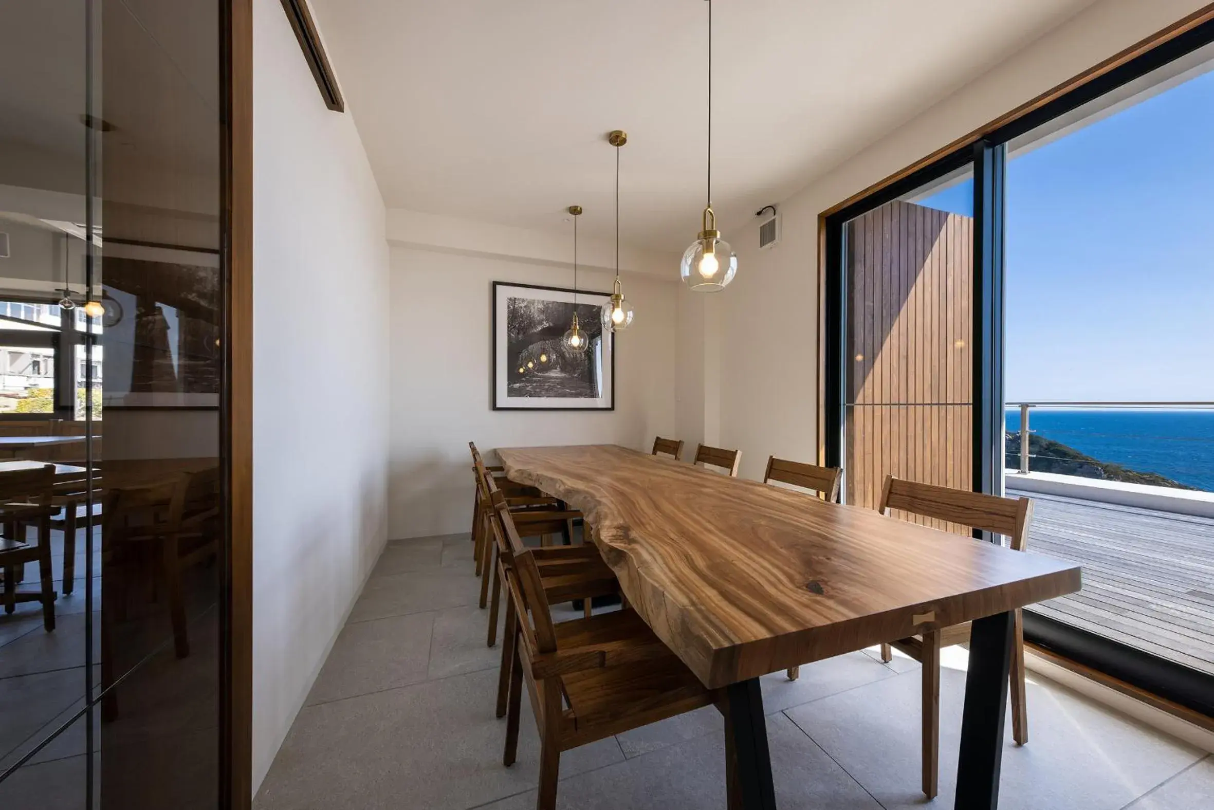 Restaurant/places to eat in TheMana Village Restaurant/places to eat in TheMana Village