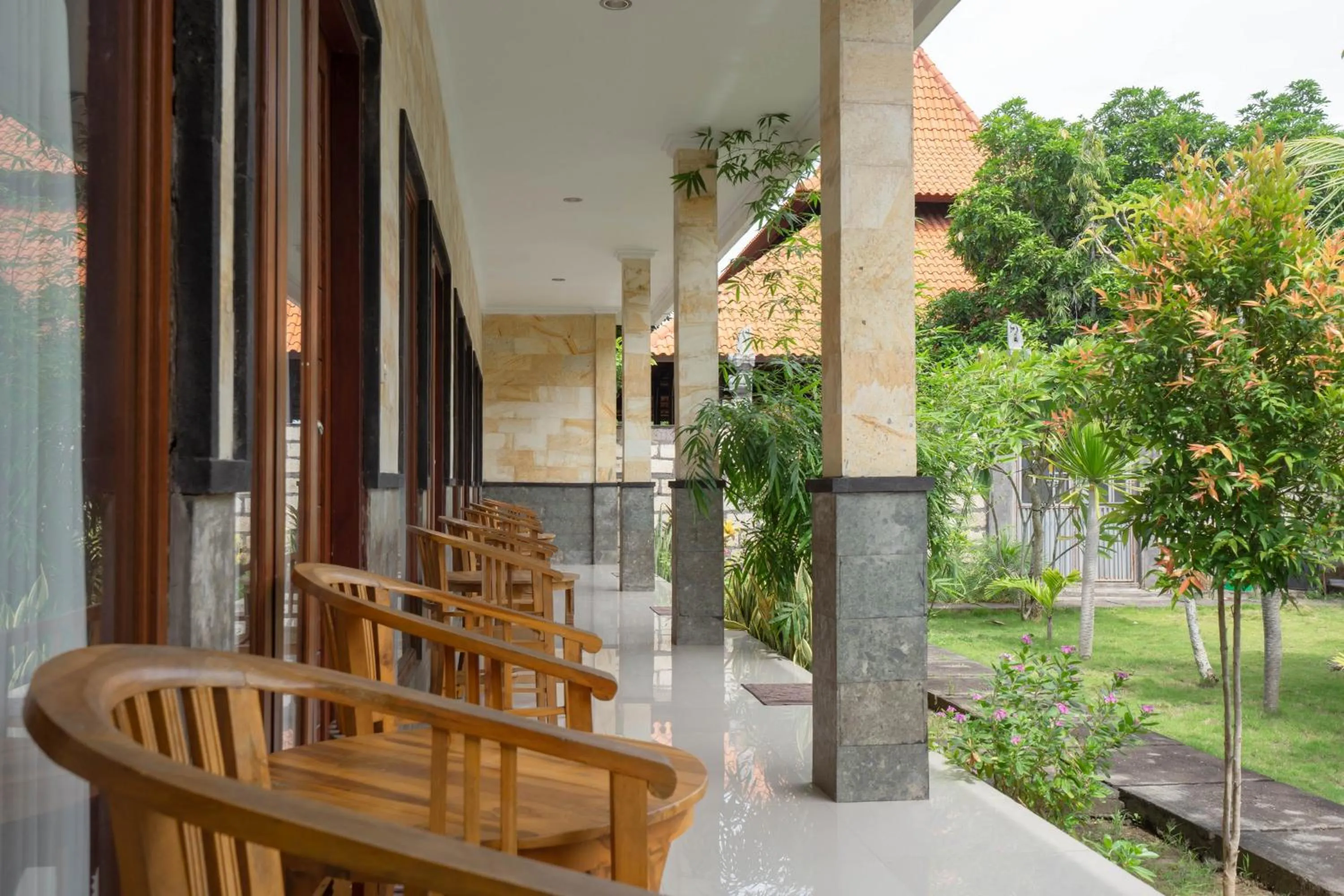 Property building in Omah Nusa Guesthouse RedPartner