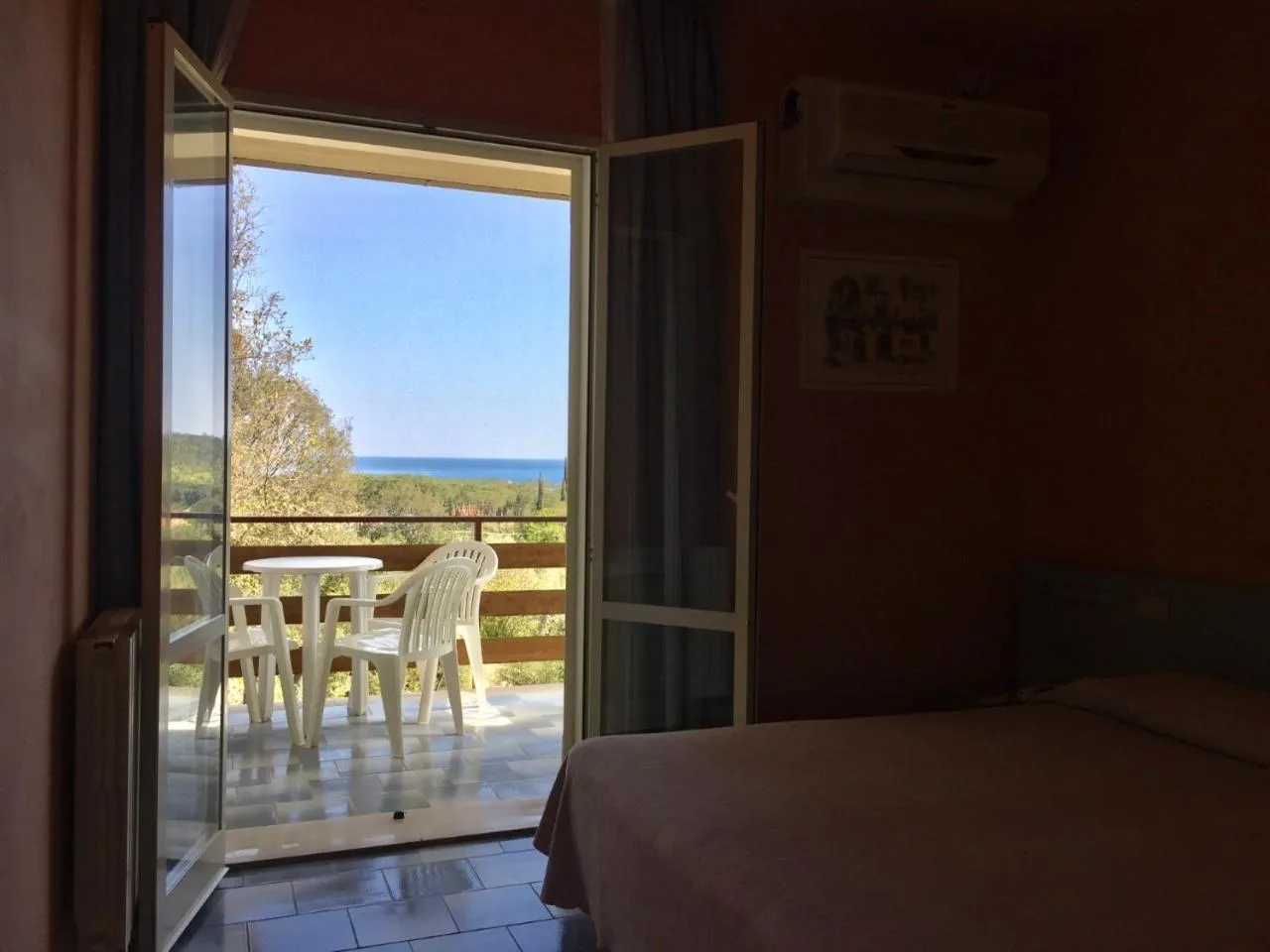 Spring, Bed in Eden Park Hotel