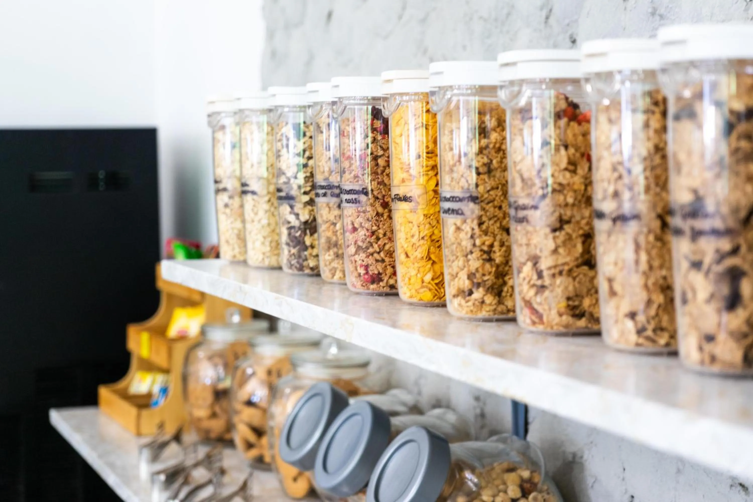 Food and drinks in Eden Park Hotel