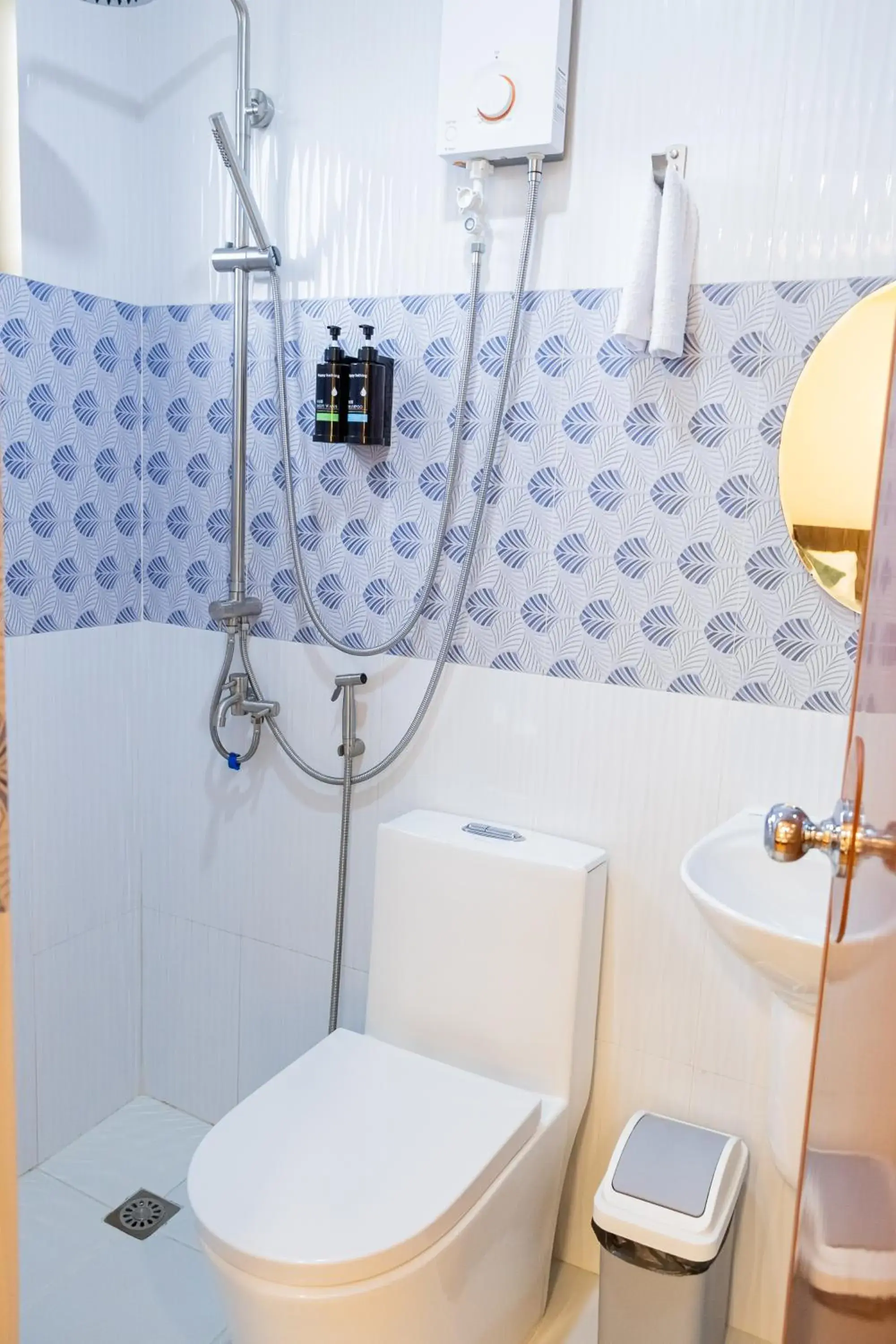 Family Room with Sea View in Anahaw Seaside Inn Family Room with Sea View in Anahaw Seaside Inn