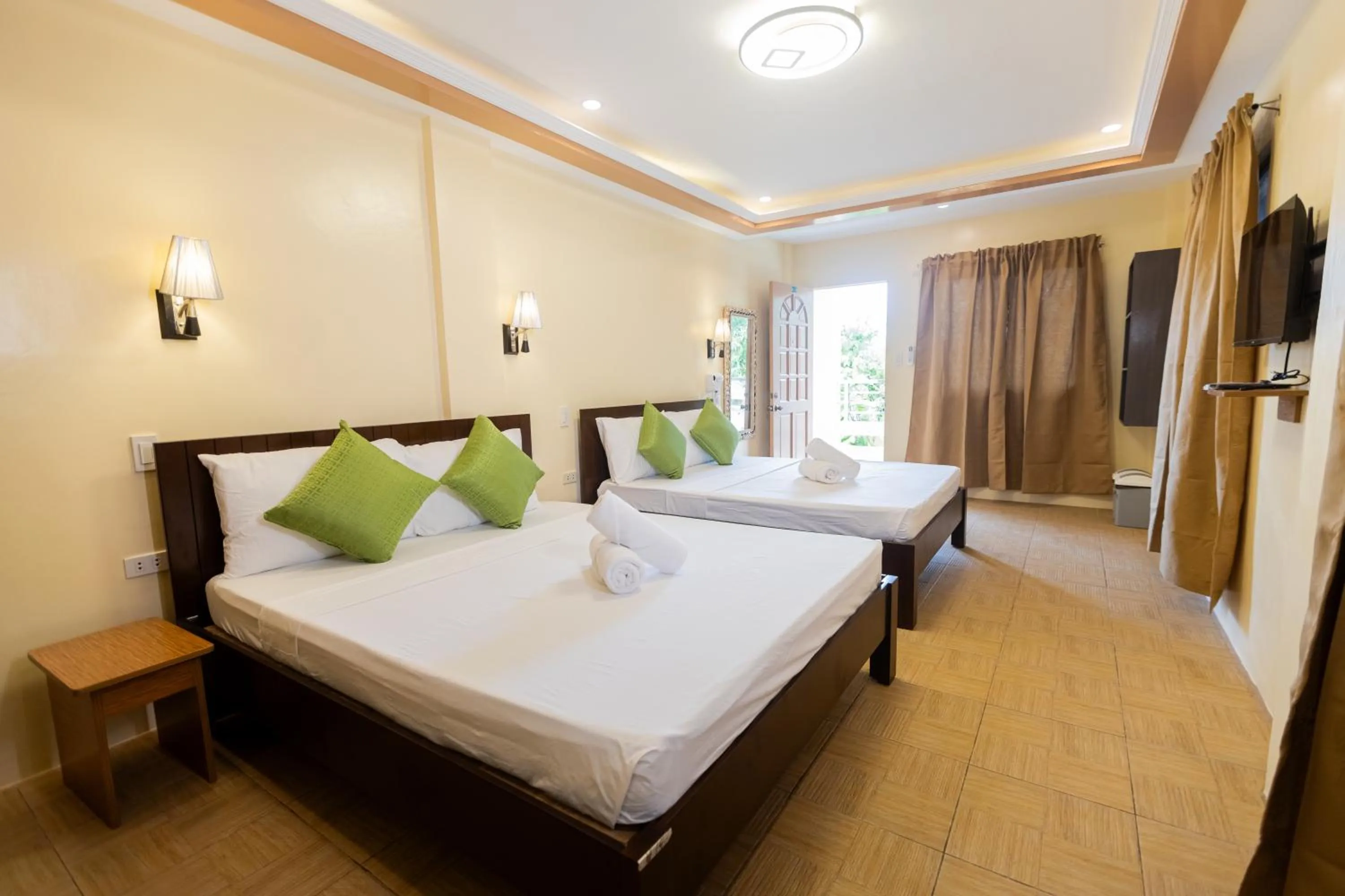 Bed in Anahaw Seaside Inn