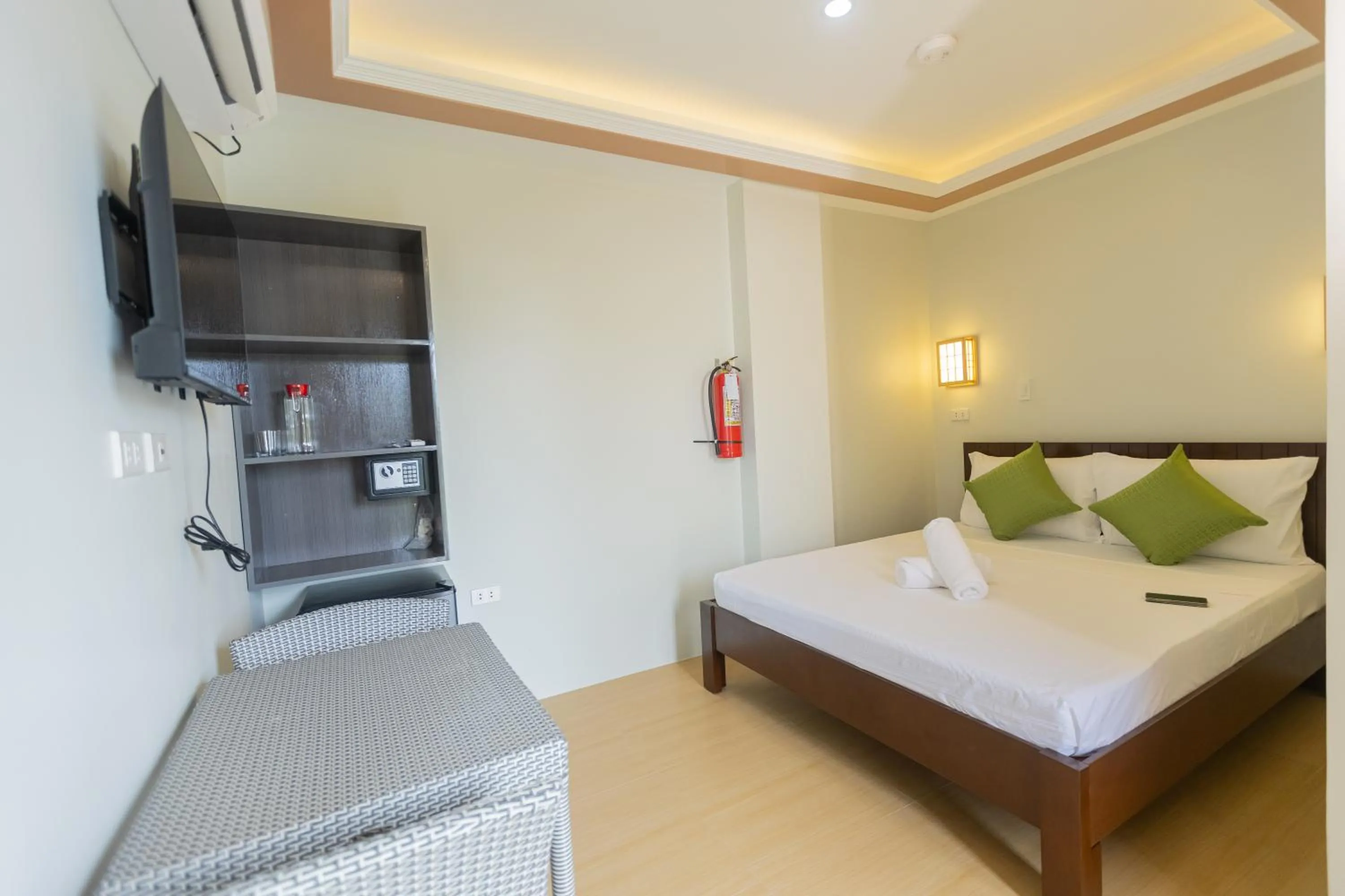 Bed in Anahaw Seaside Inn