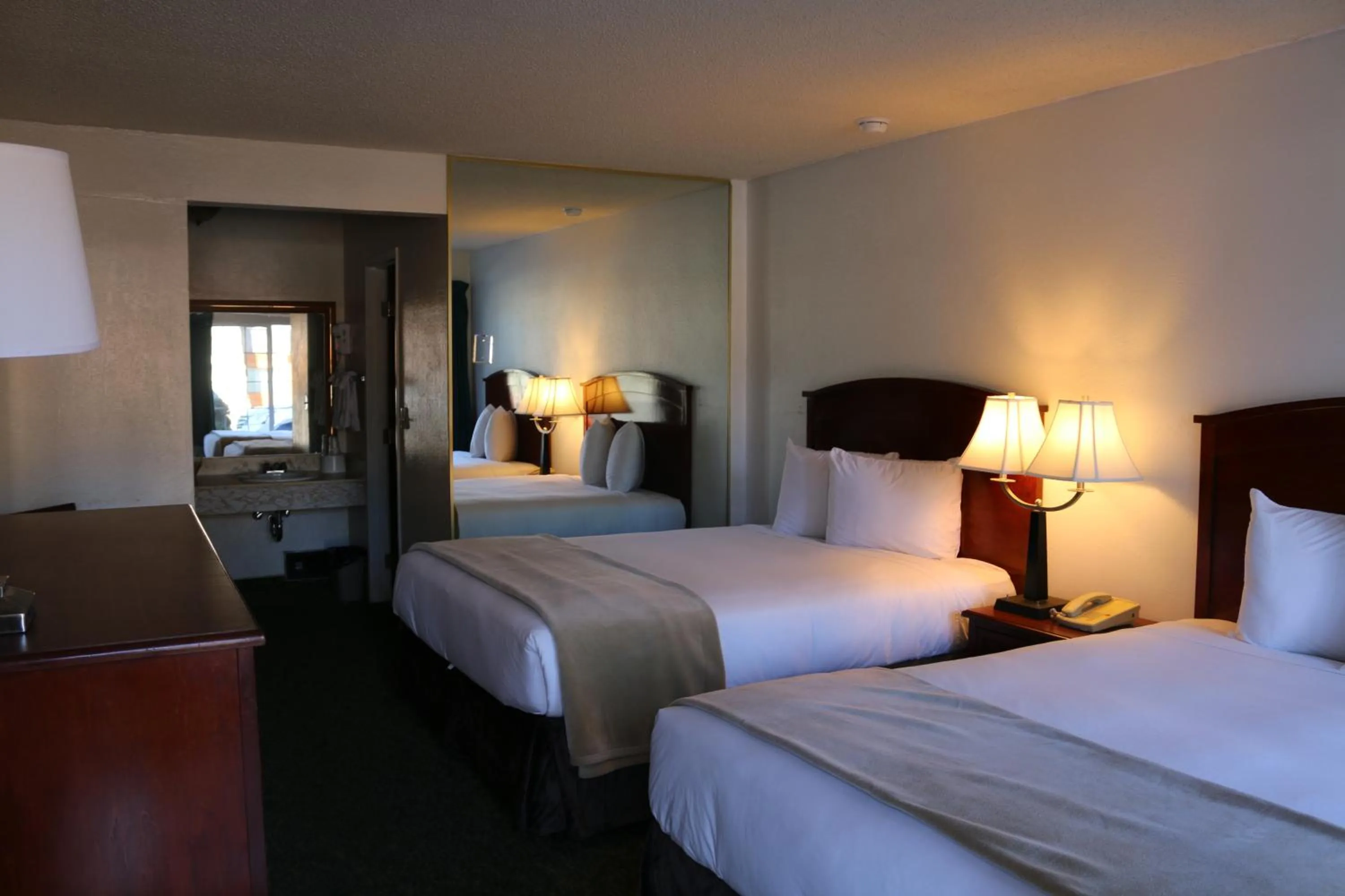 Bed in Bluelake Inn @ Heavenly Village