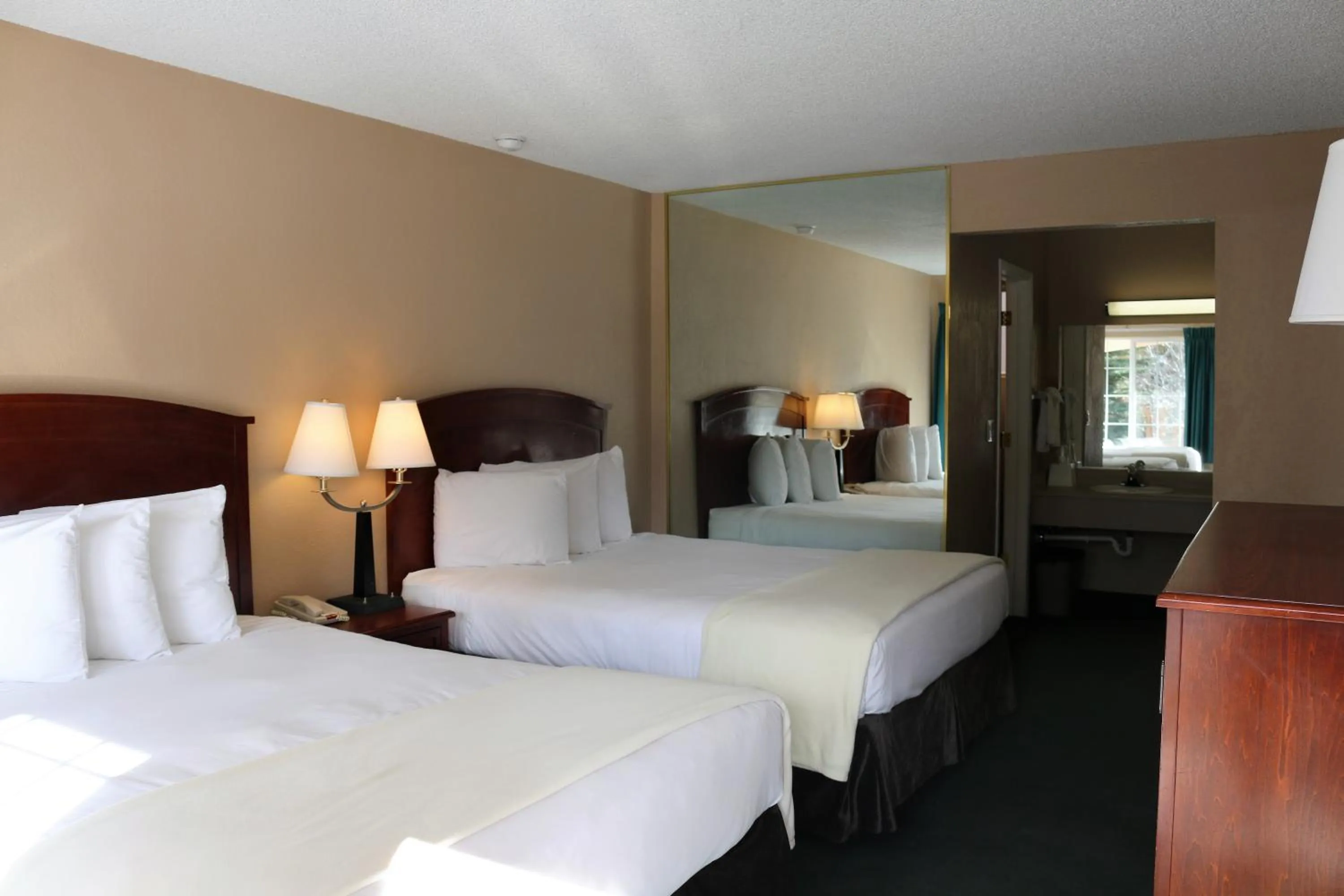 Bed in Bluelake Inn @ Heavenly Village