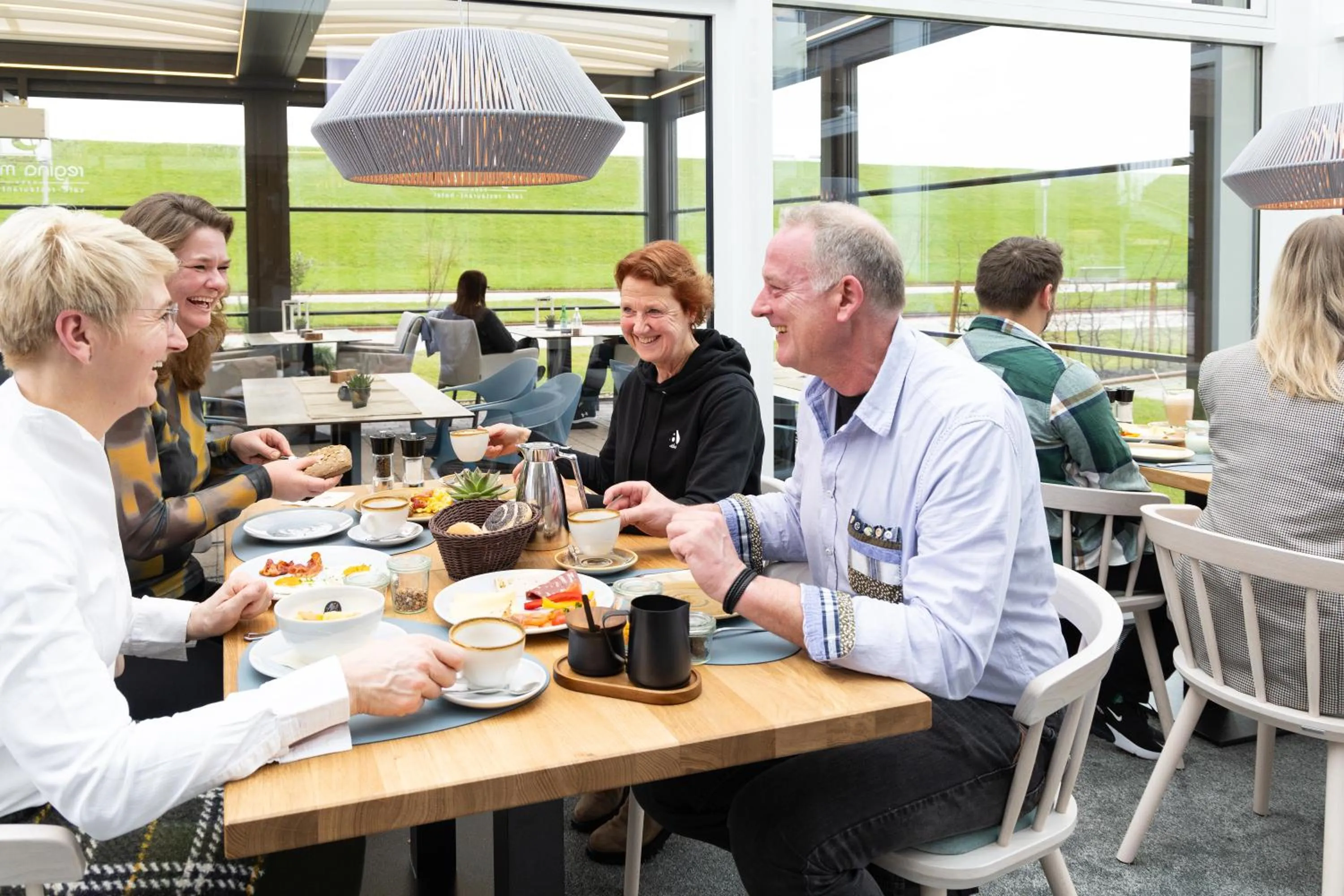 Restaurant/places to eat in Hotel Regina Maris