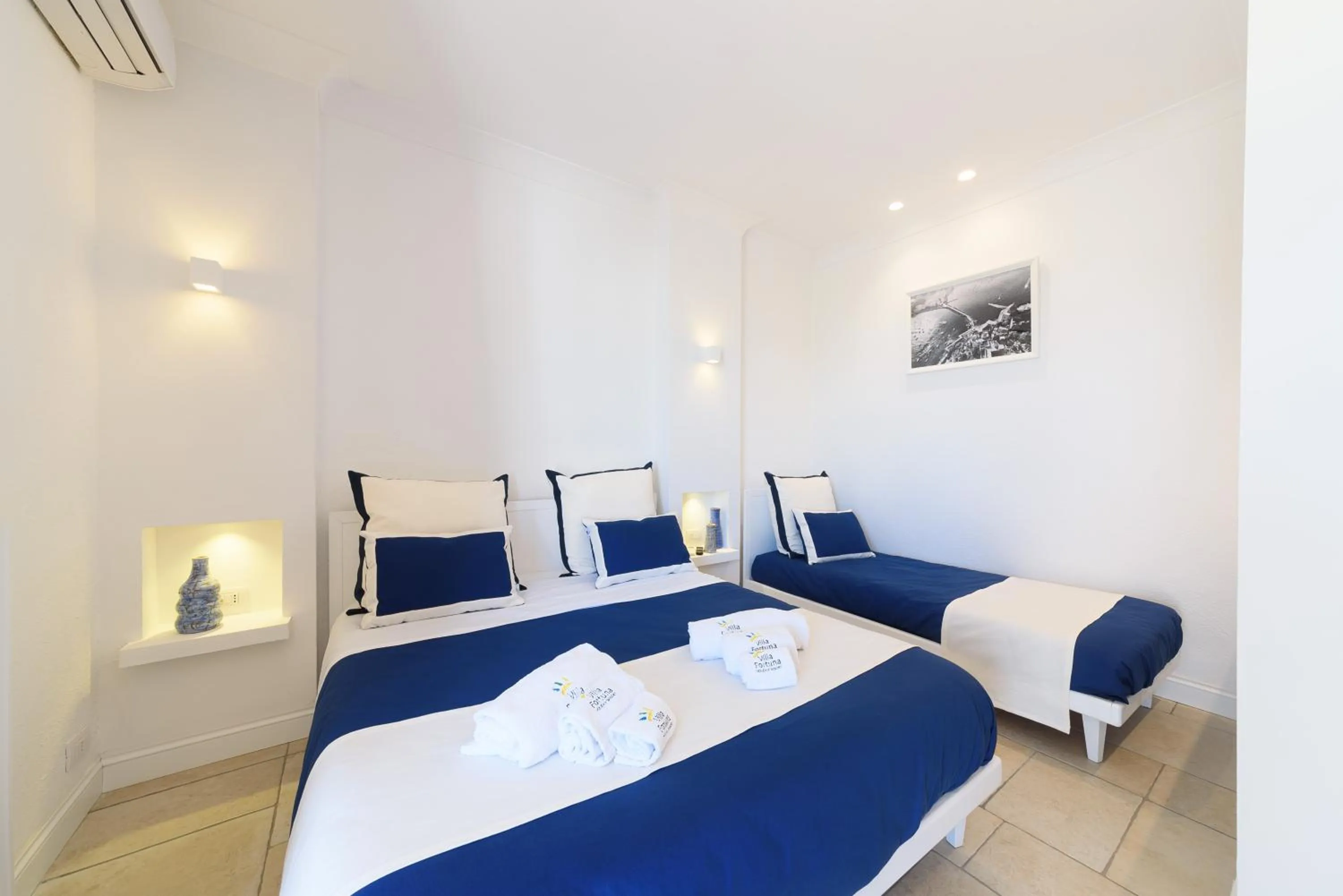 Bed in Villa Fortuna Holiday Resort