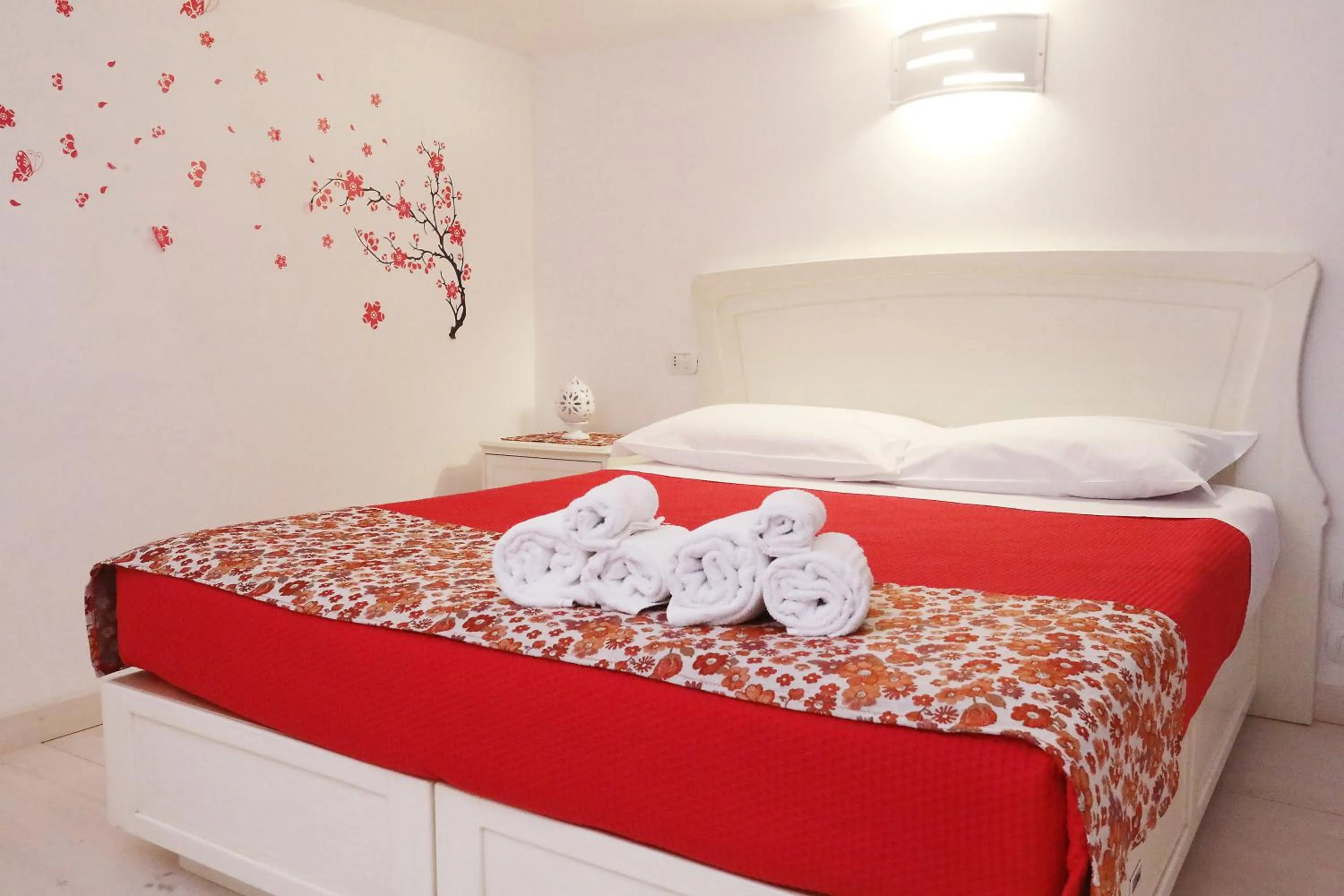 Photo of the whole room, Bed in Villa Rosato