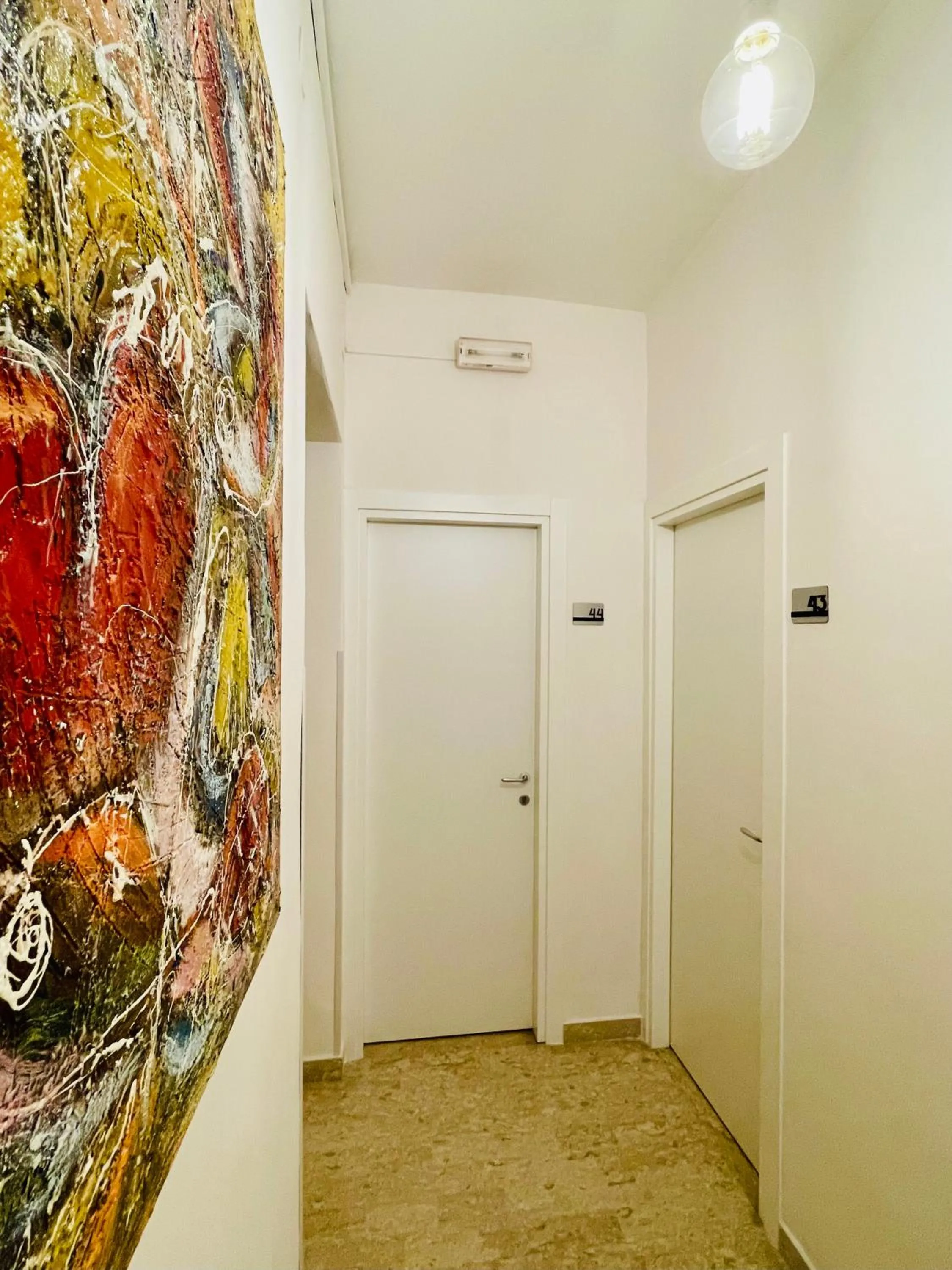Decorative detail in Minturnae Hotel