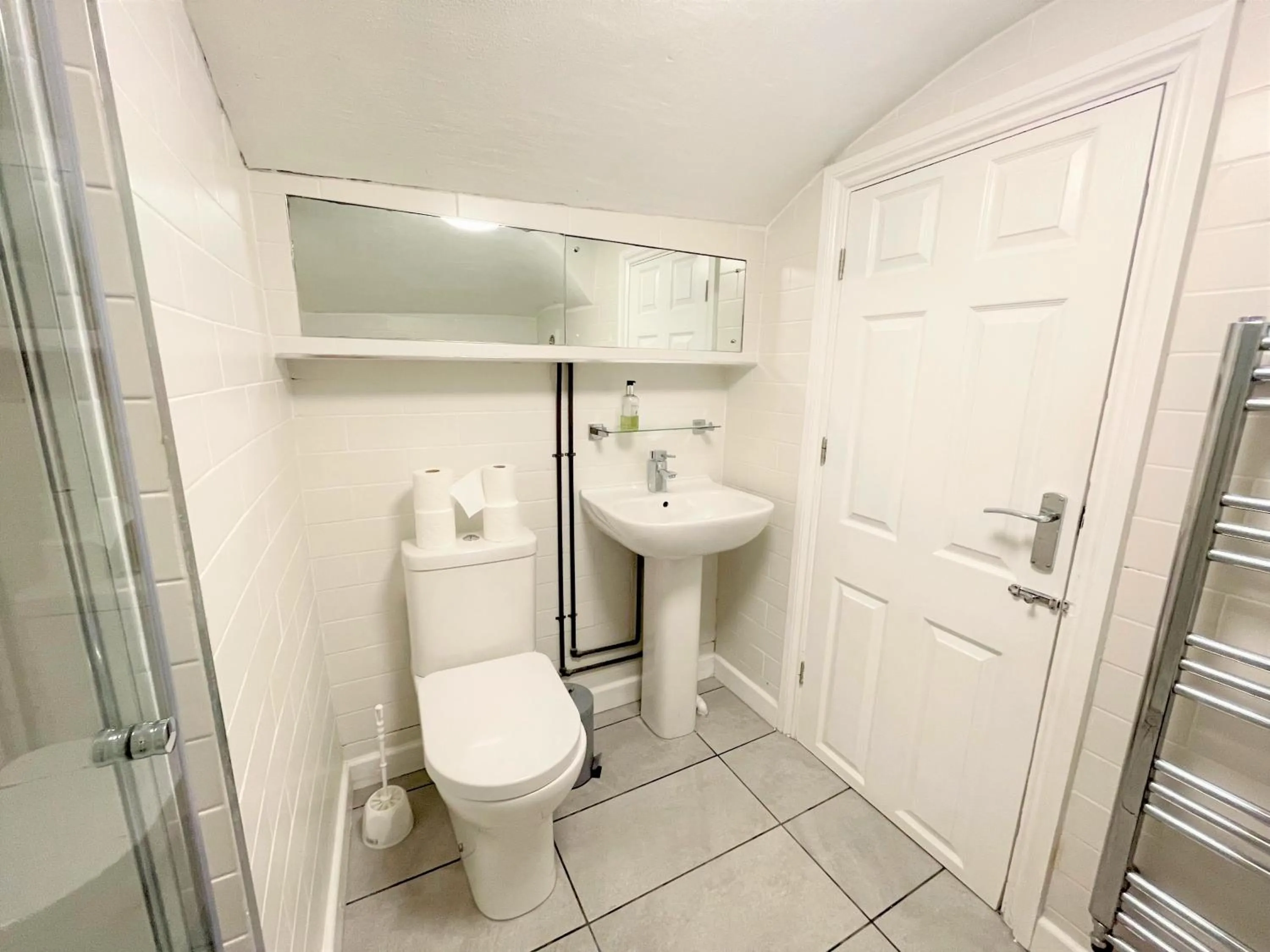 Contemporary garden flat in Clifton