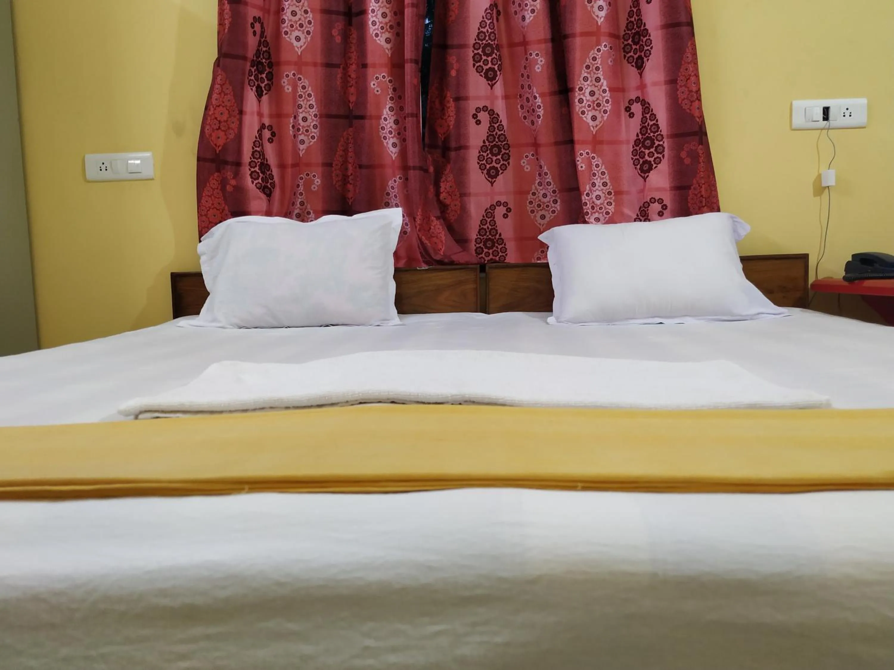 Bed in Shophori Shantiniketan
