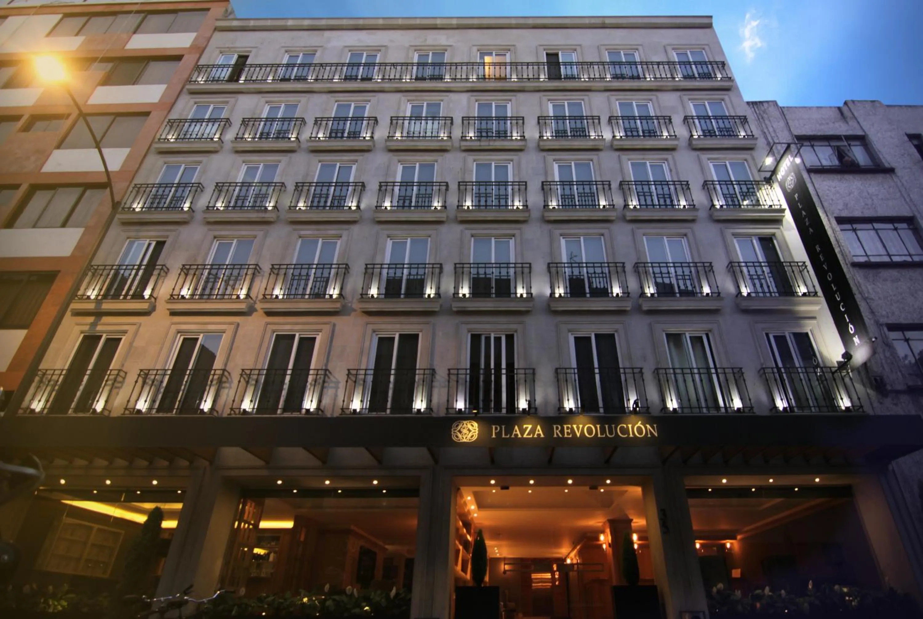 Facade/entrance in Hotel Plaza Revolución