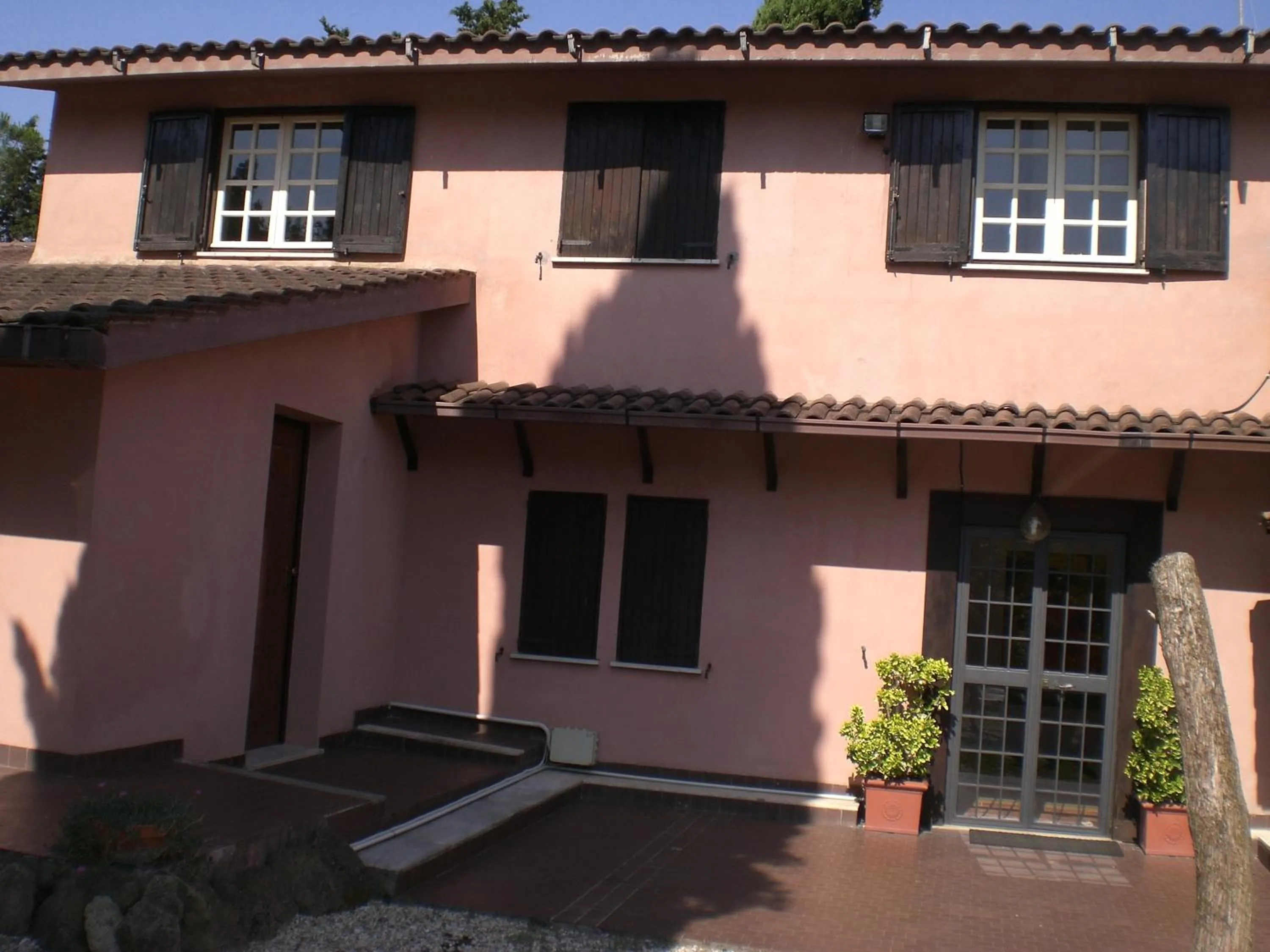 Facade/entrance in Villa di Christian e Michelle