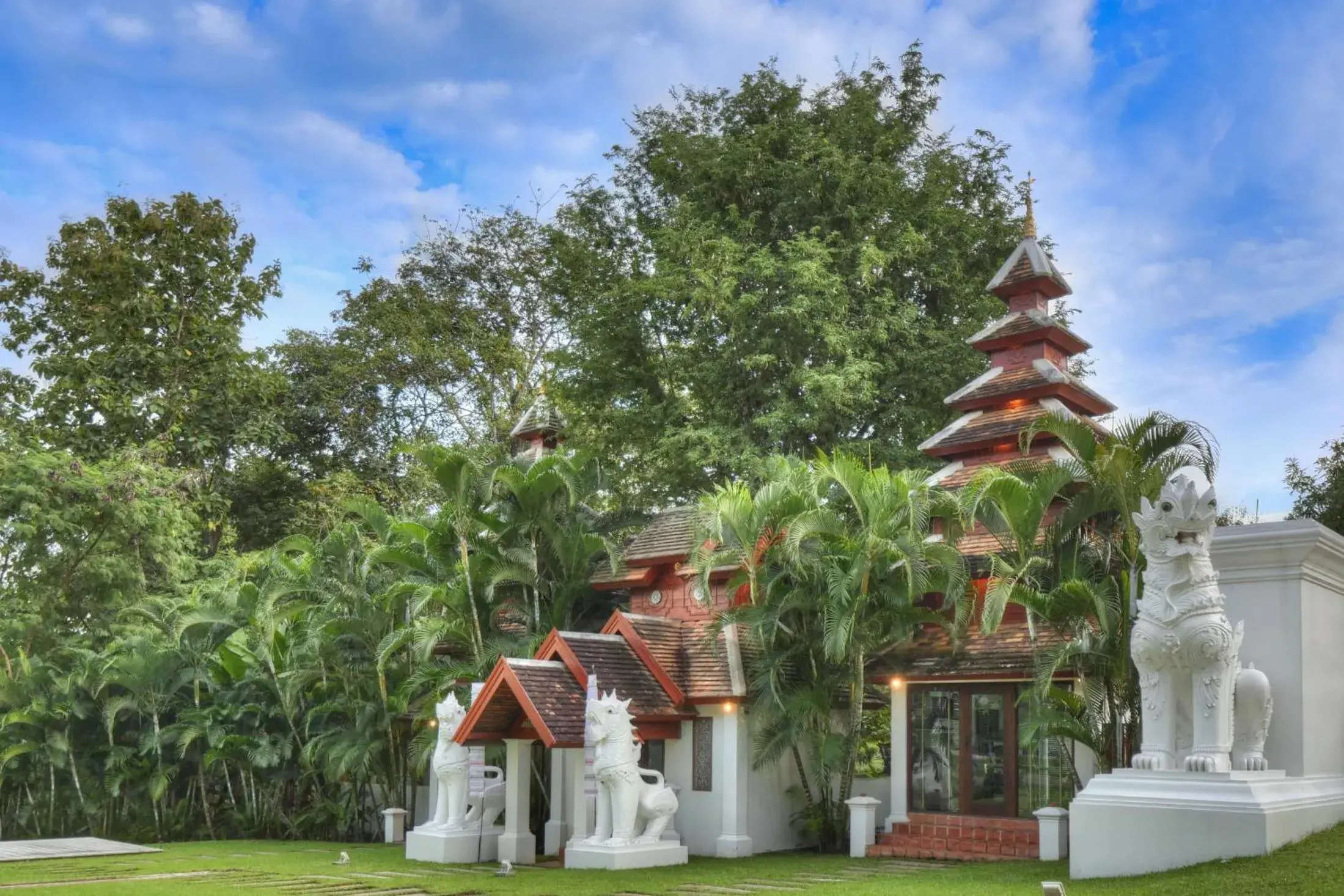 Property building in MonPanaNont Wellness Resort & Spa Property building in MonPanaNont Wellness Resort & Spa