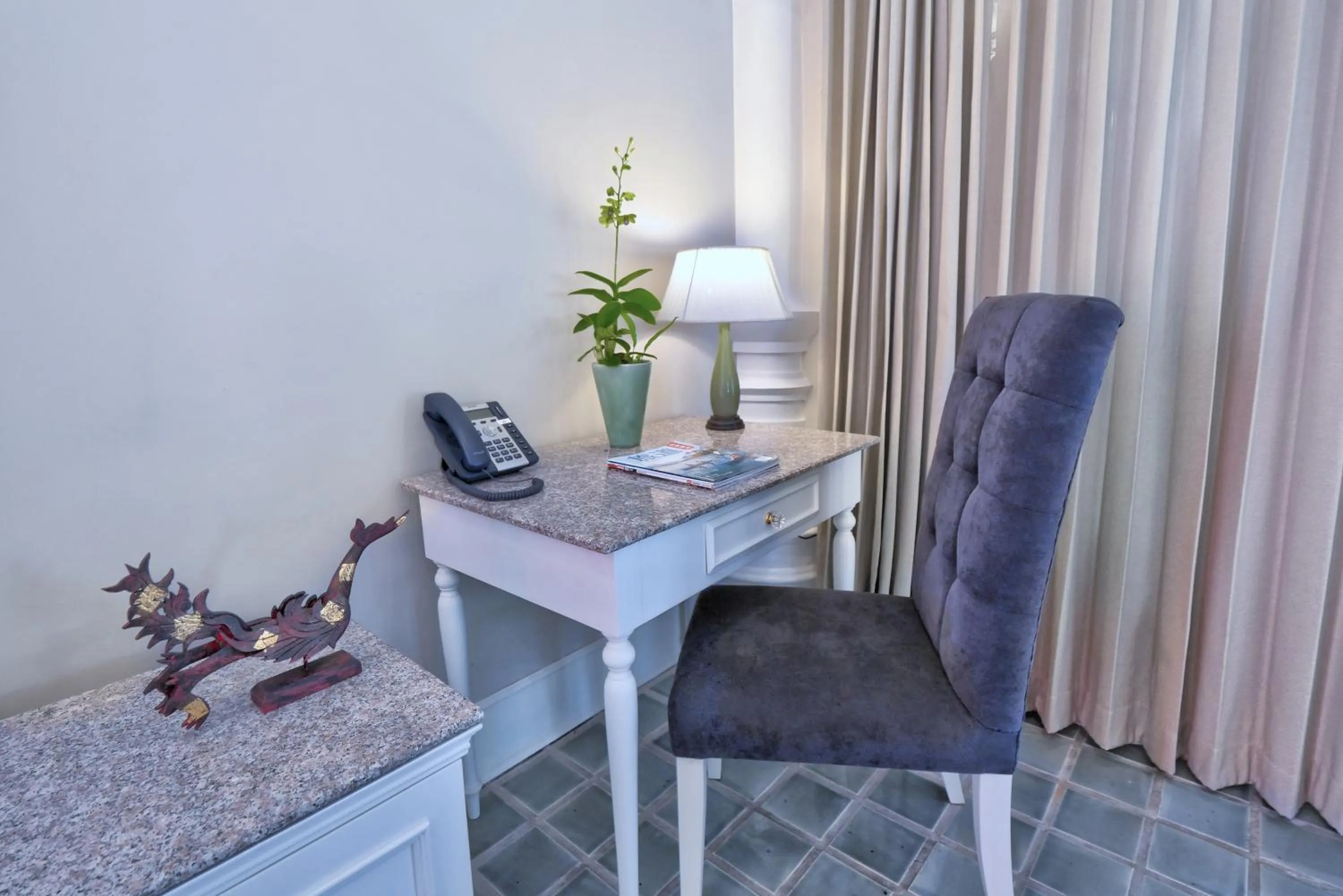 hair dresser in MonPanaNont Wellness Resort & Spa