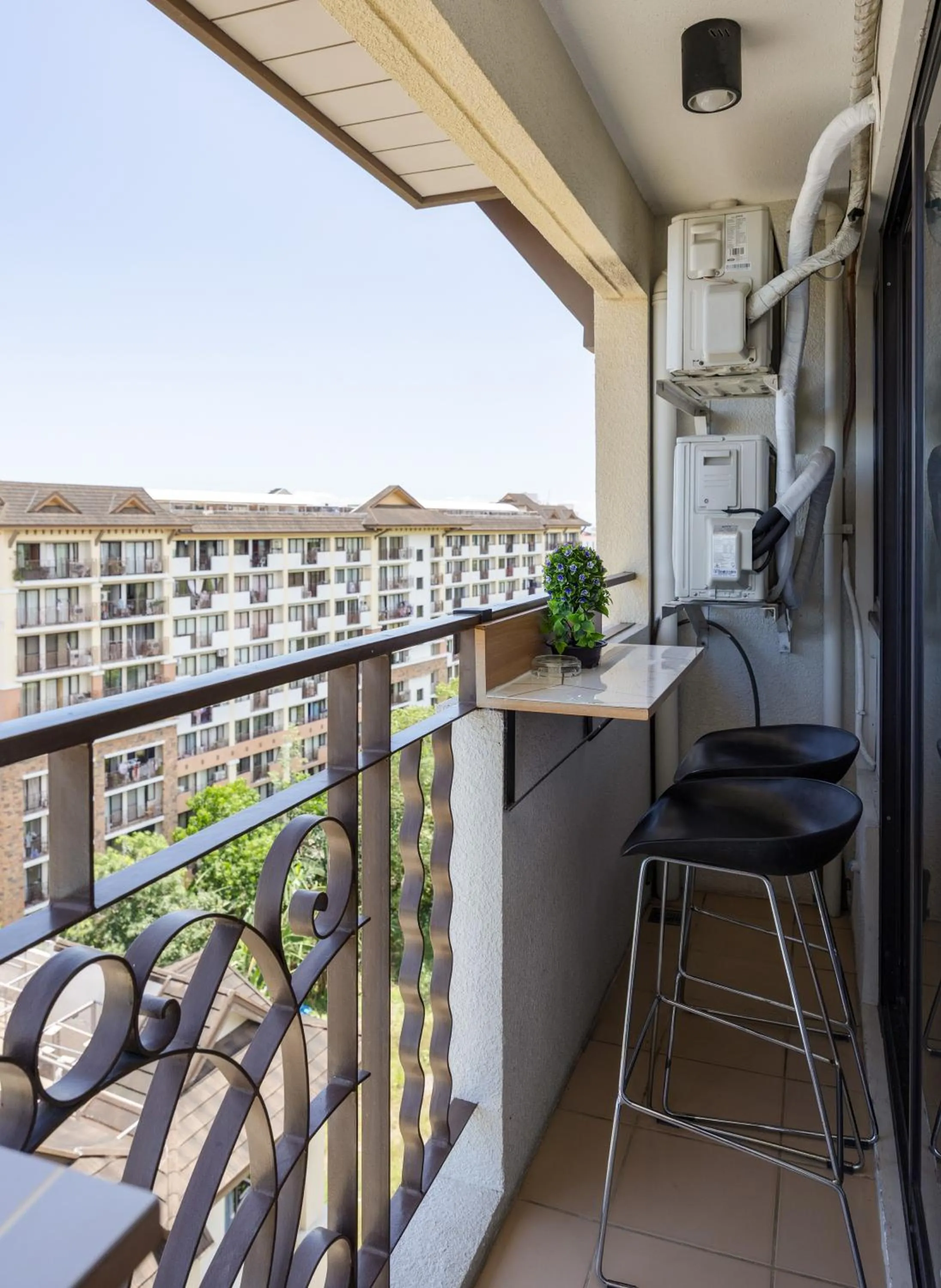 Balcony/Terrace in Evania by J&J Homes 2BR Unit At One Oasis Cebu