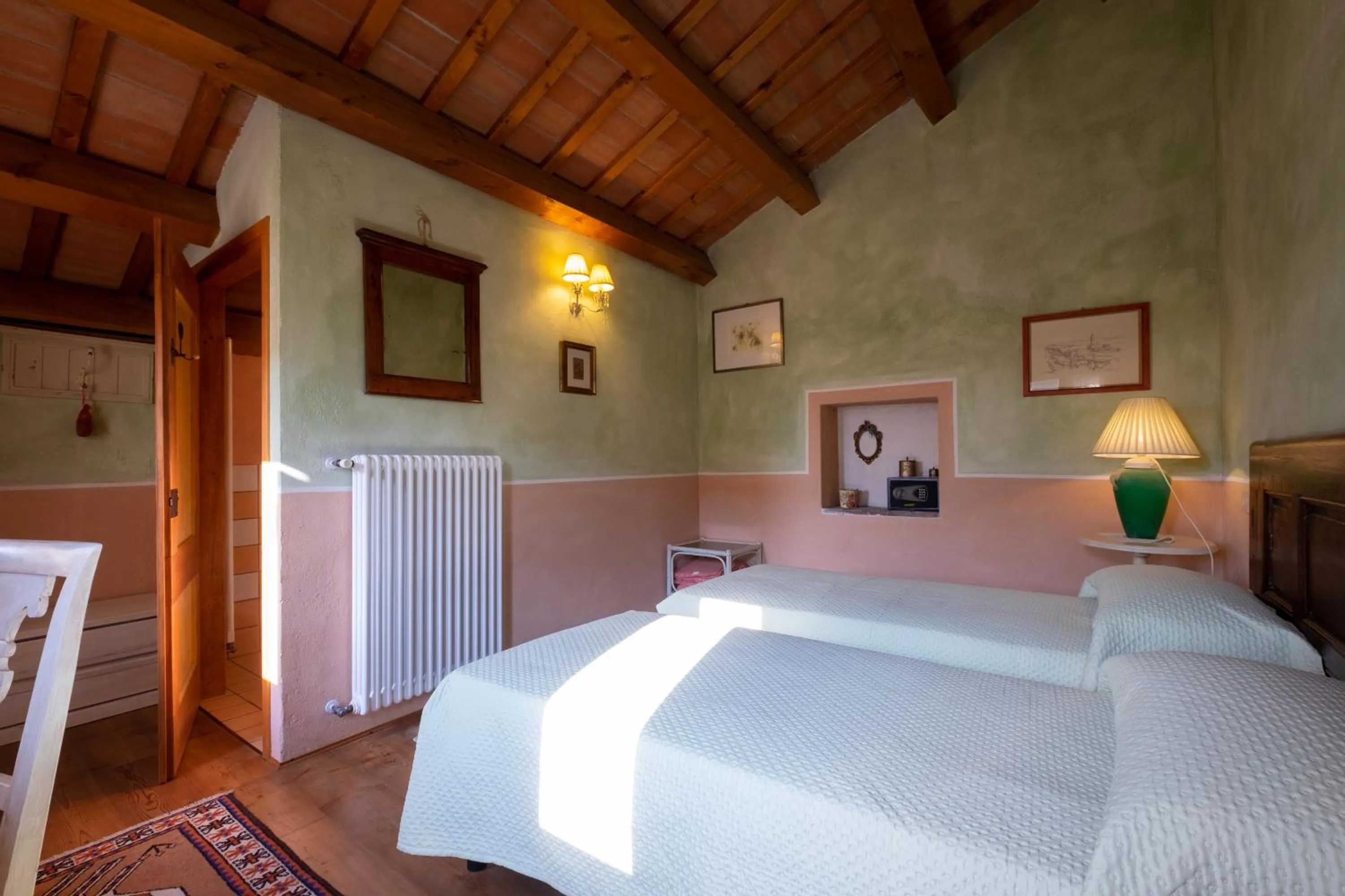 Bed in Rosalimone B&B