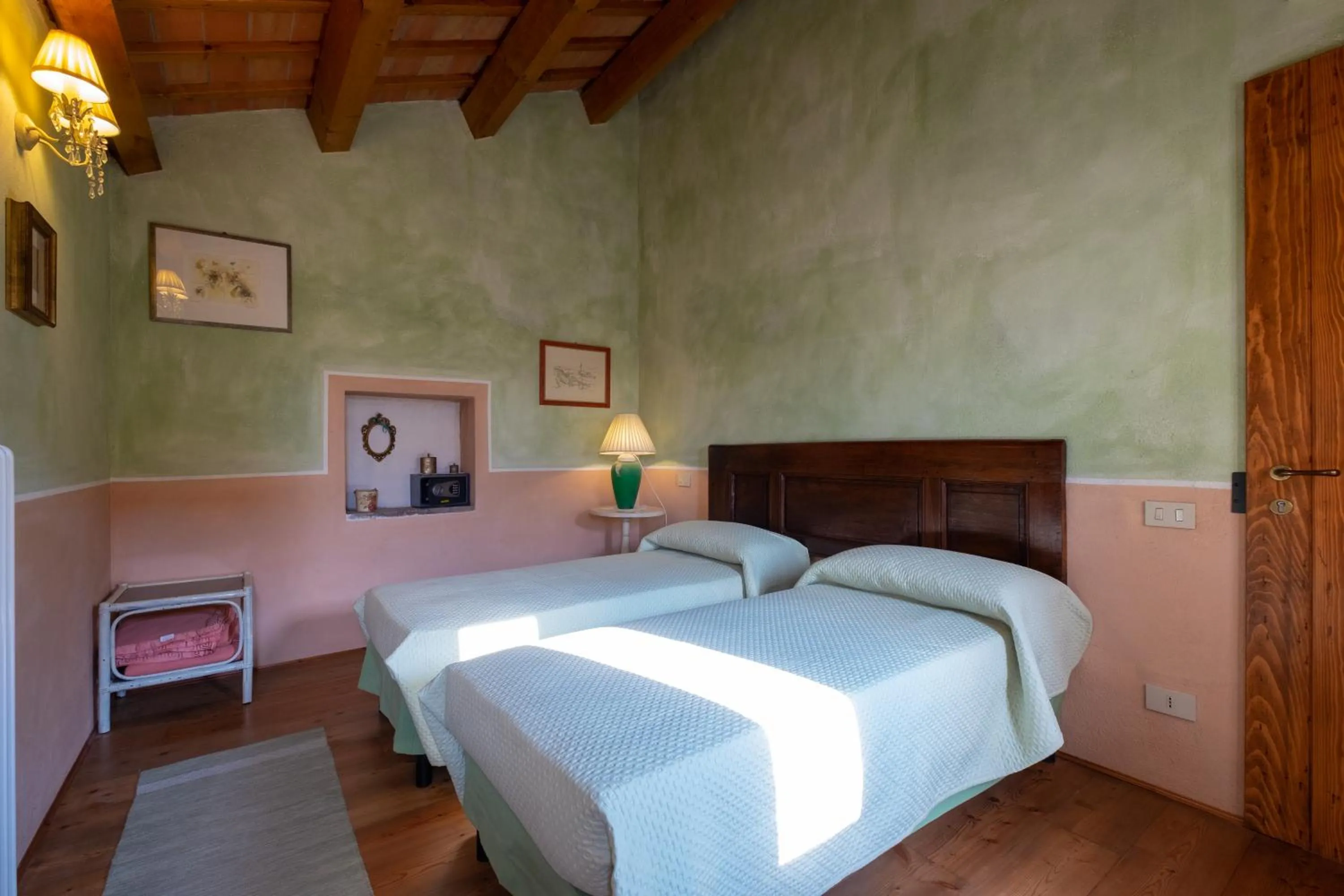 Bed in Rosalimone B&B