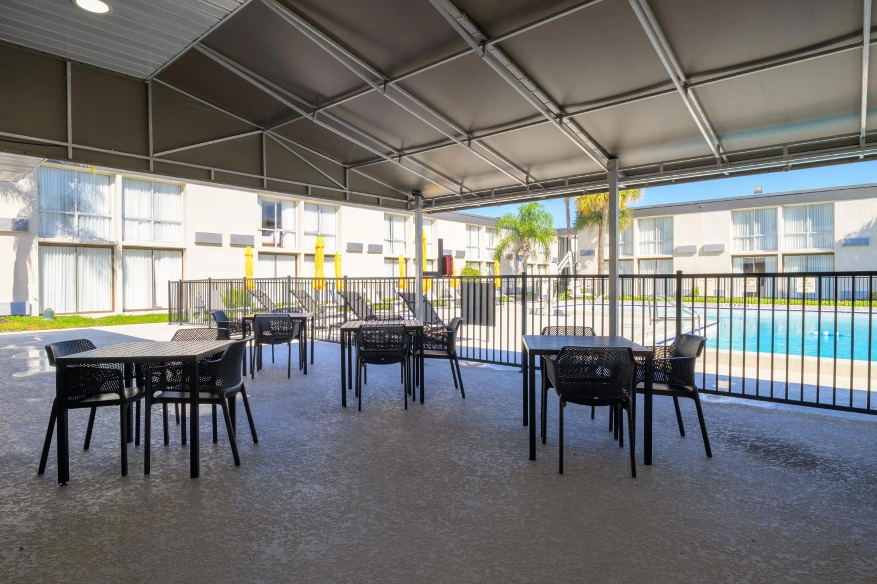 Breakfast in B&B HOTEL Orlando International Drive near Universal - Newly Renovated!