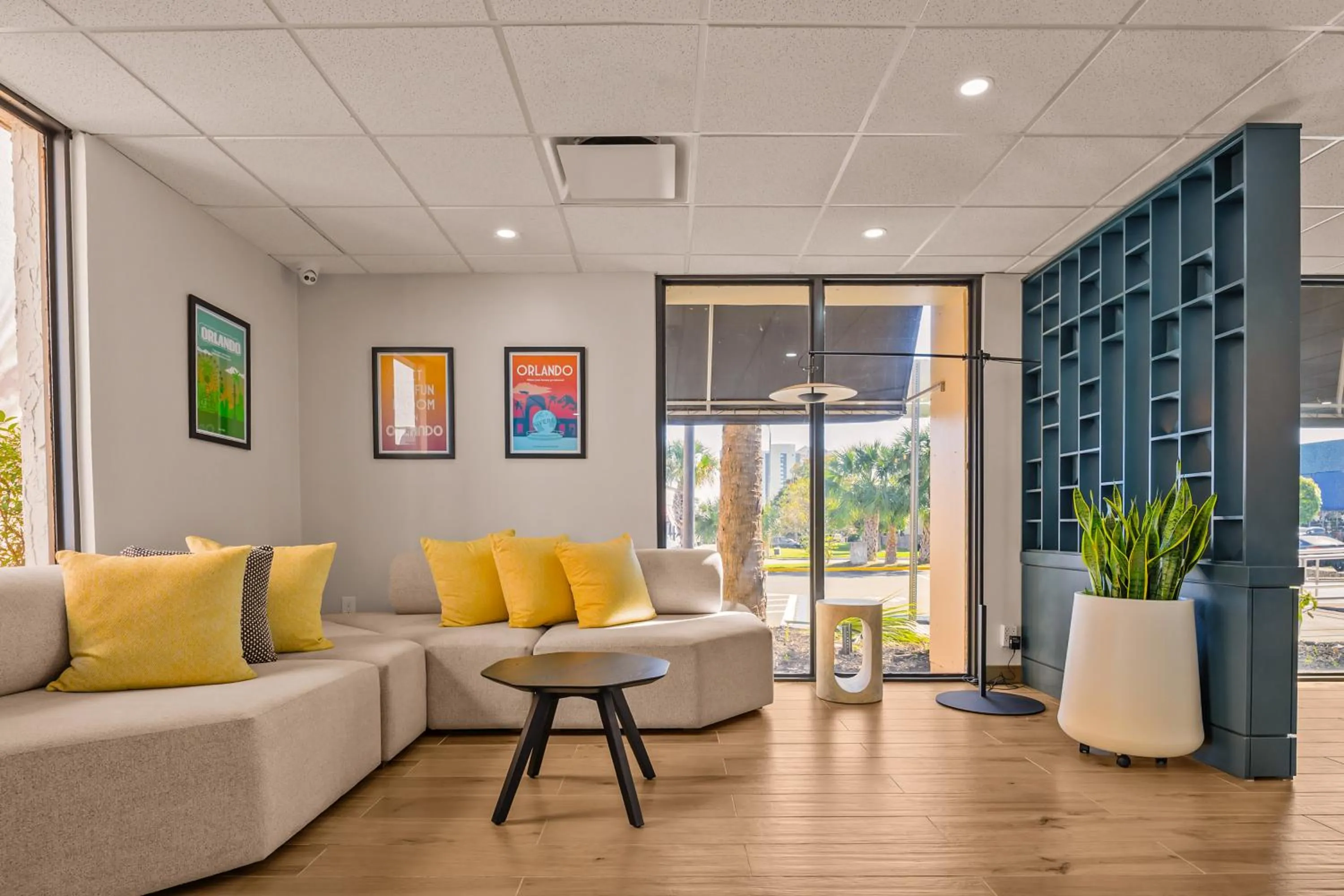 Lobby or reception in B&B HOTEL Orlando International Drive near Universal - Newly Renovated!