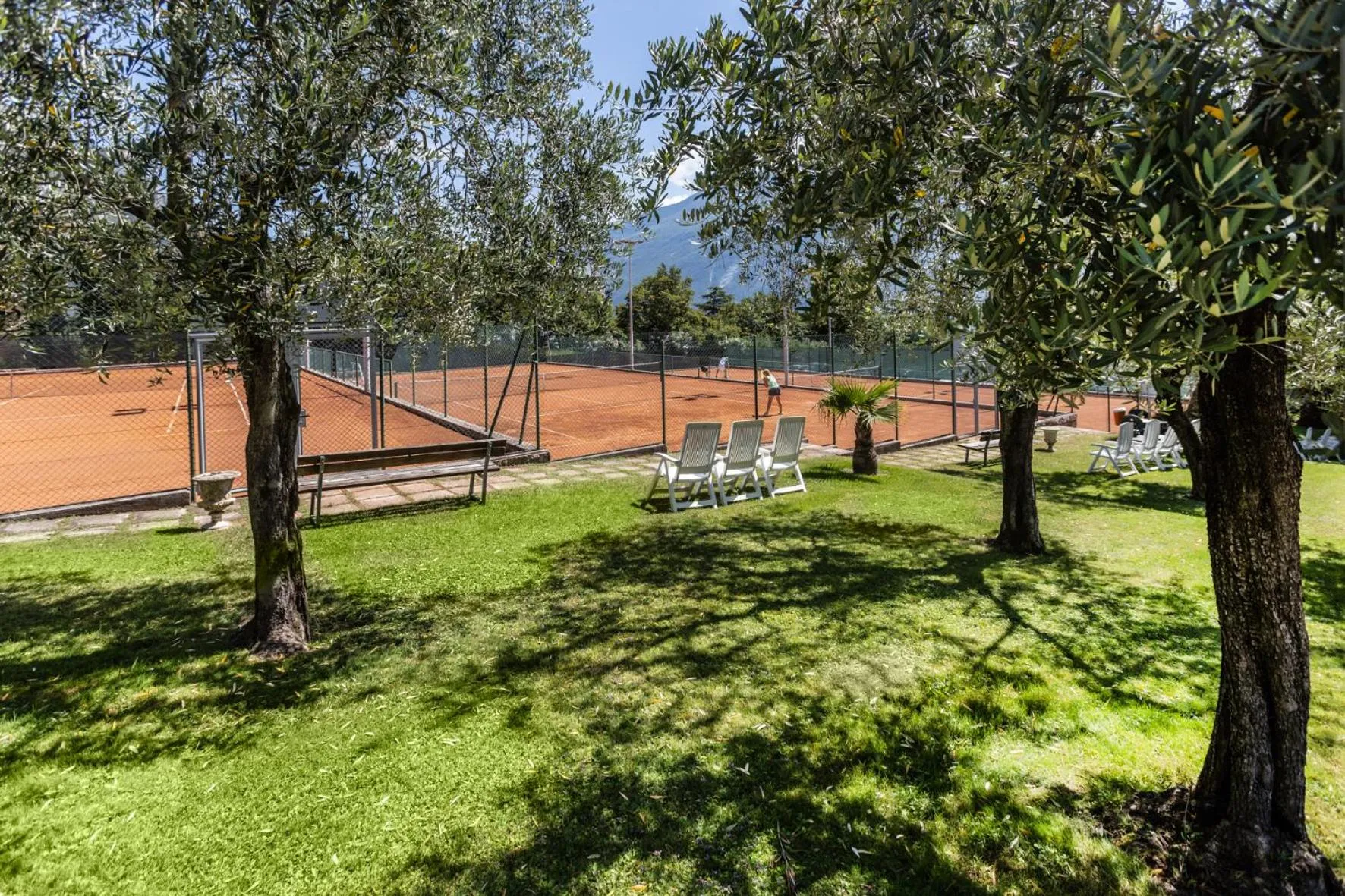 Tennis court in Hotel Ideal