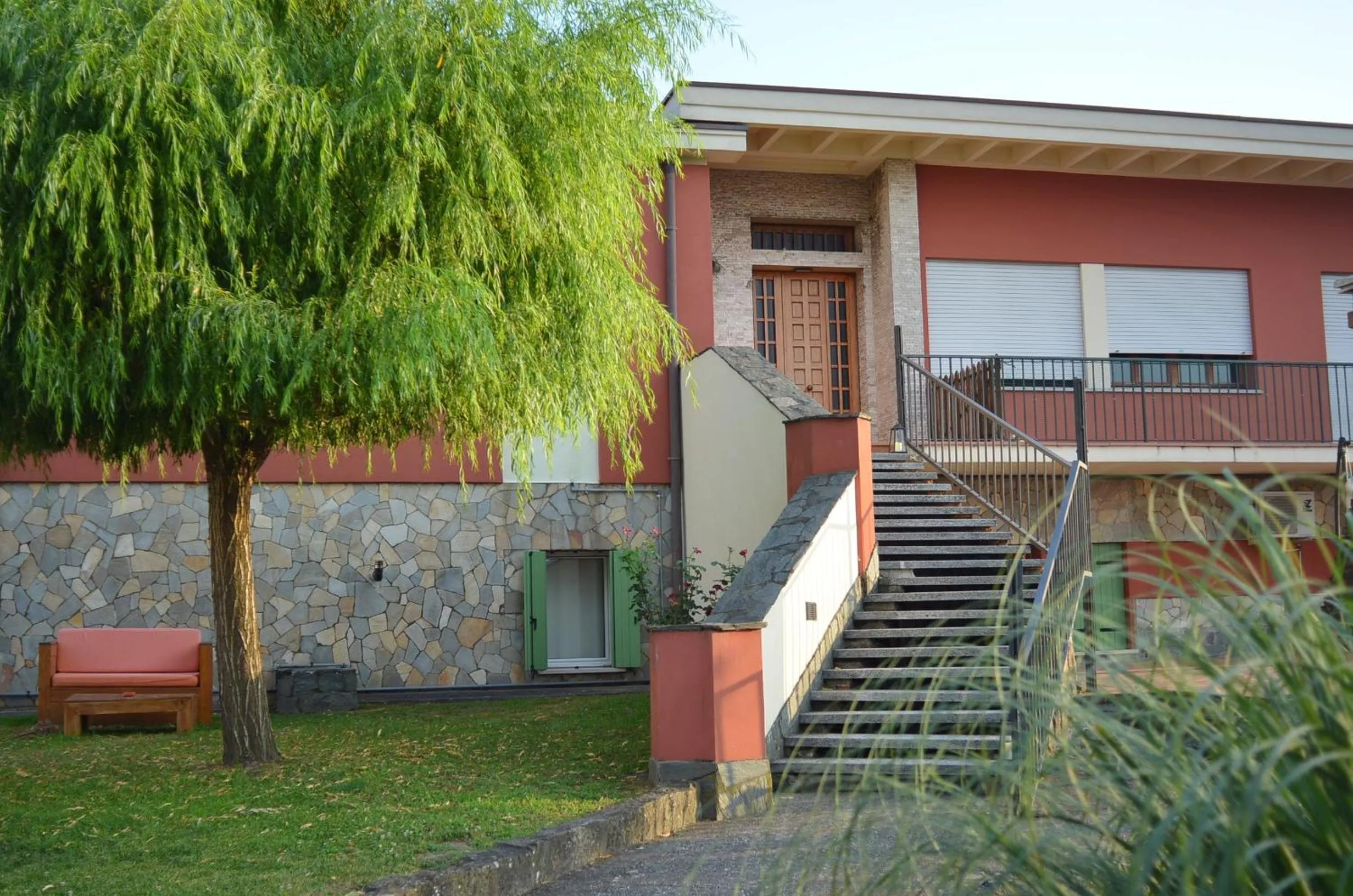 Facade/entrance in La Villa di Montagnana