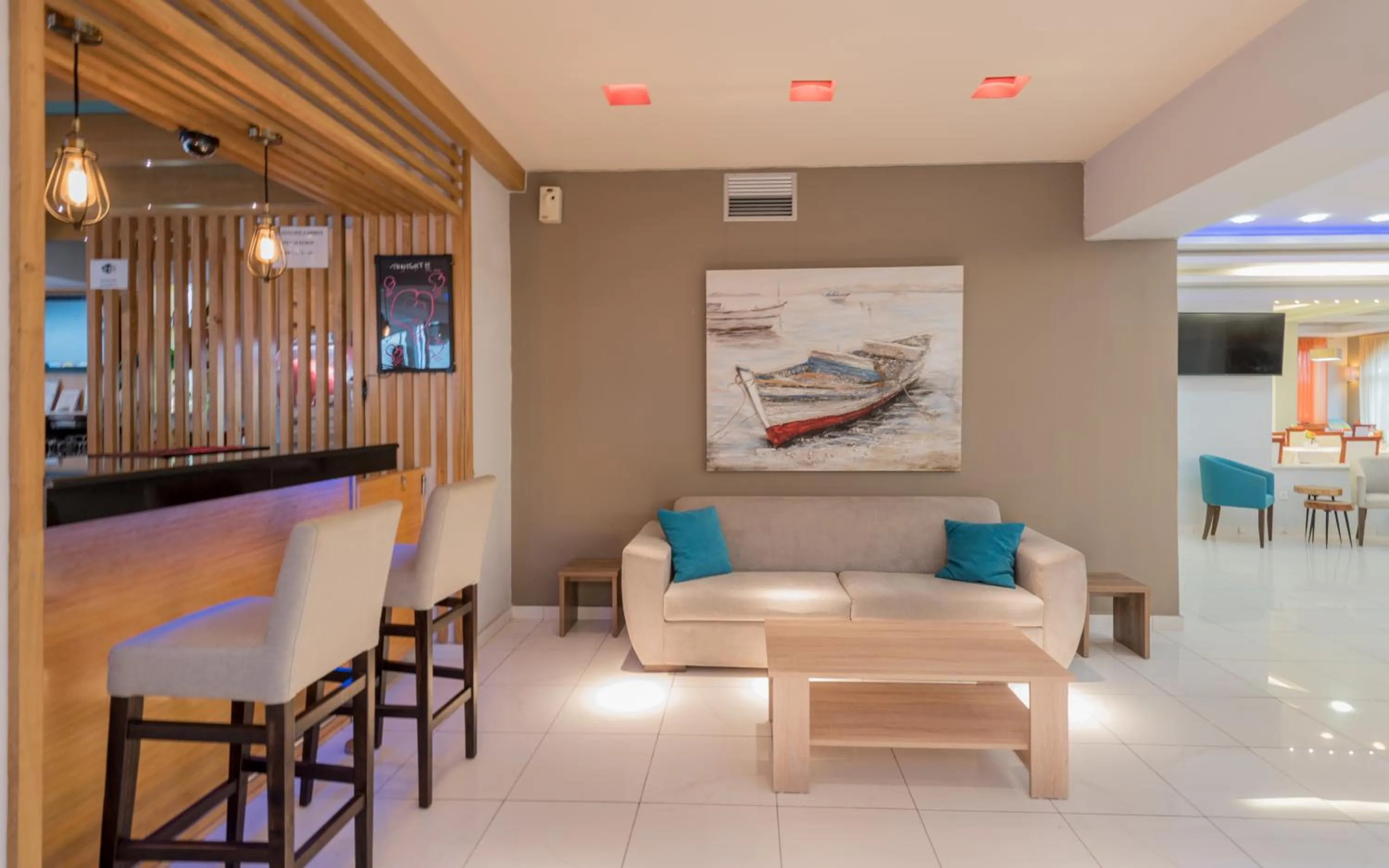 Property building in Dennys Inn Hotel