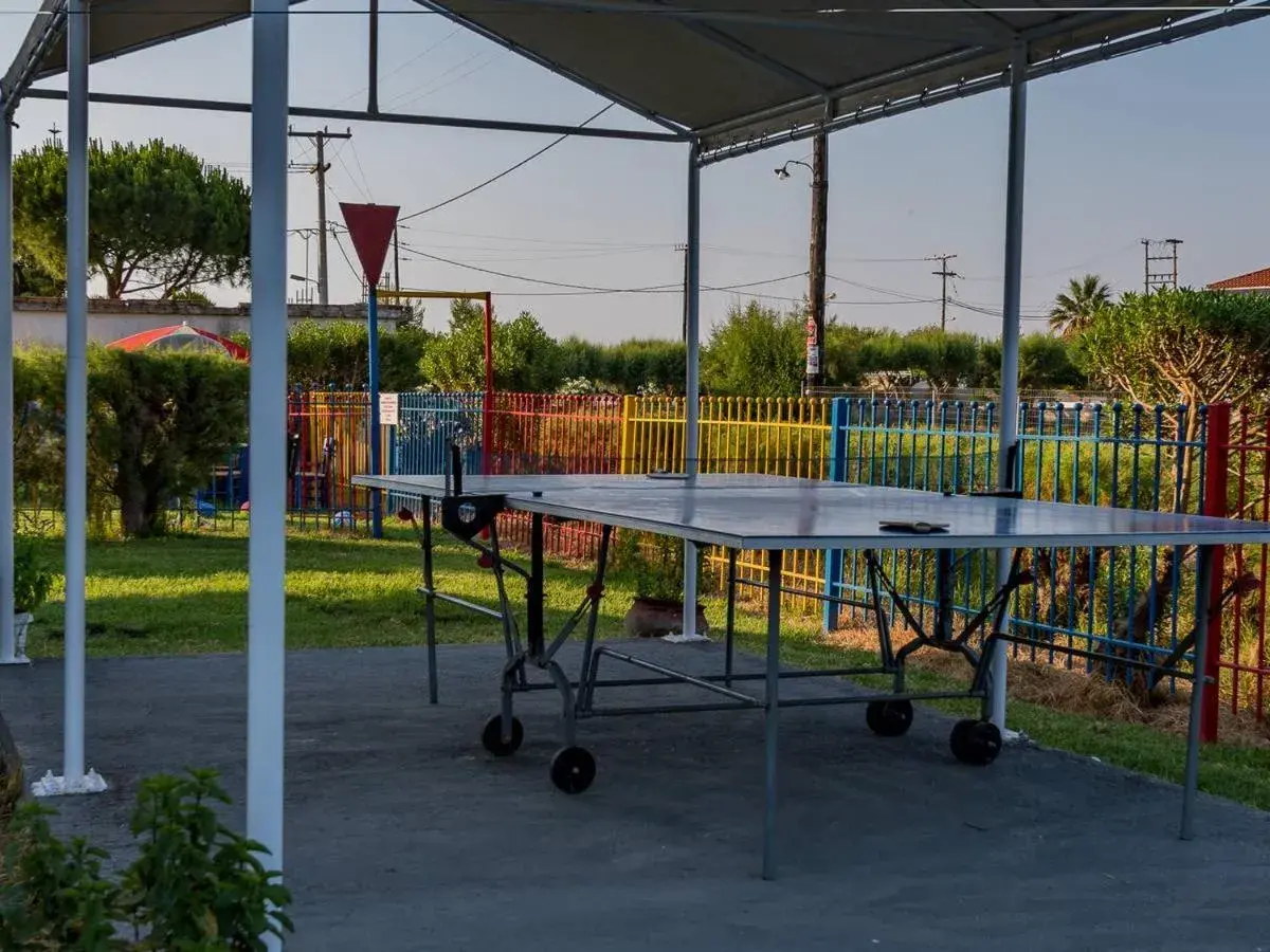 Property building in Dennys Inn Hotel Property building in Dennys Inn Hotel