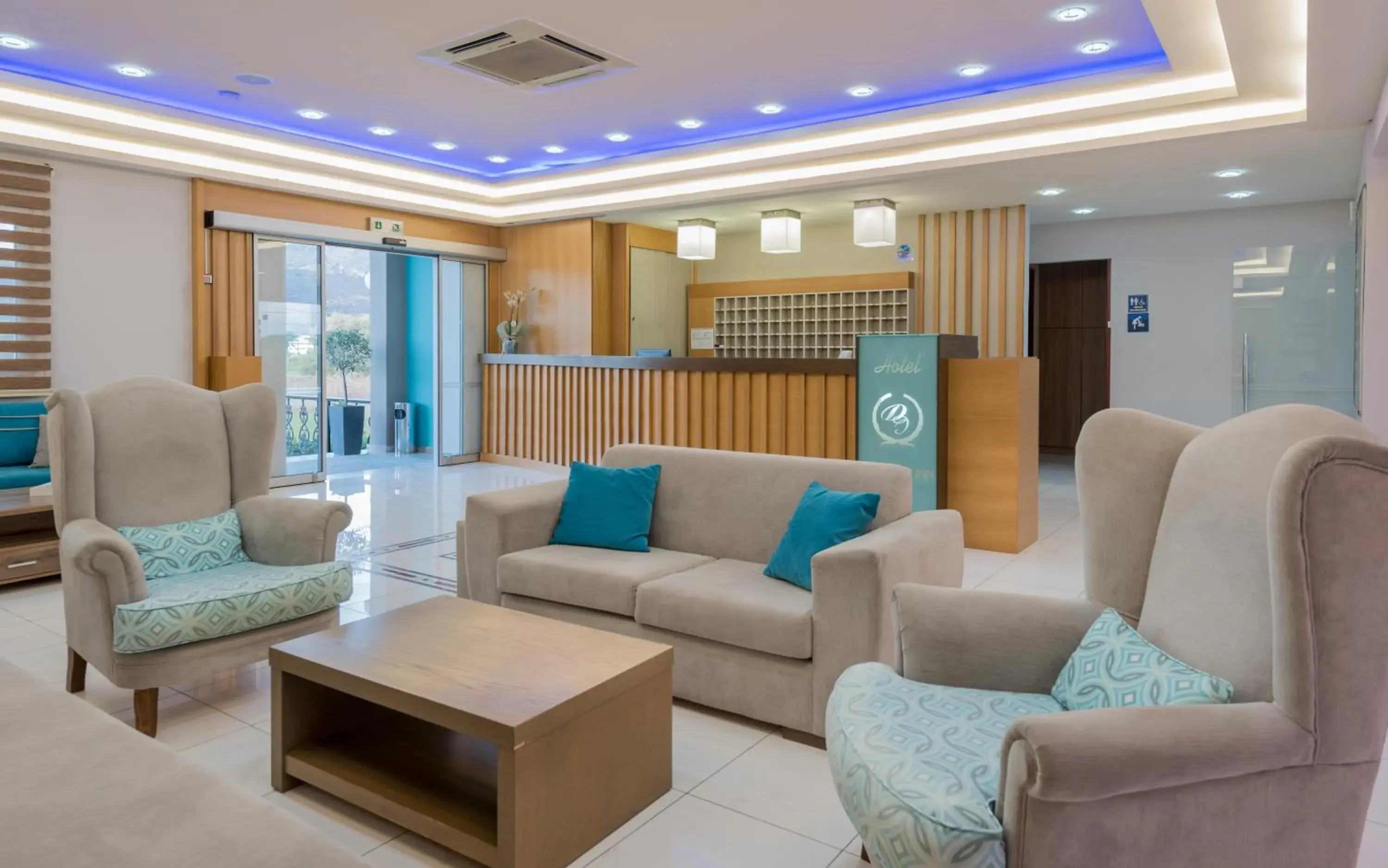 Property building in Dennys Inn Hotel Property building in Dennys Inn Hotel