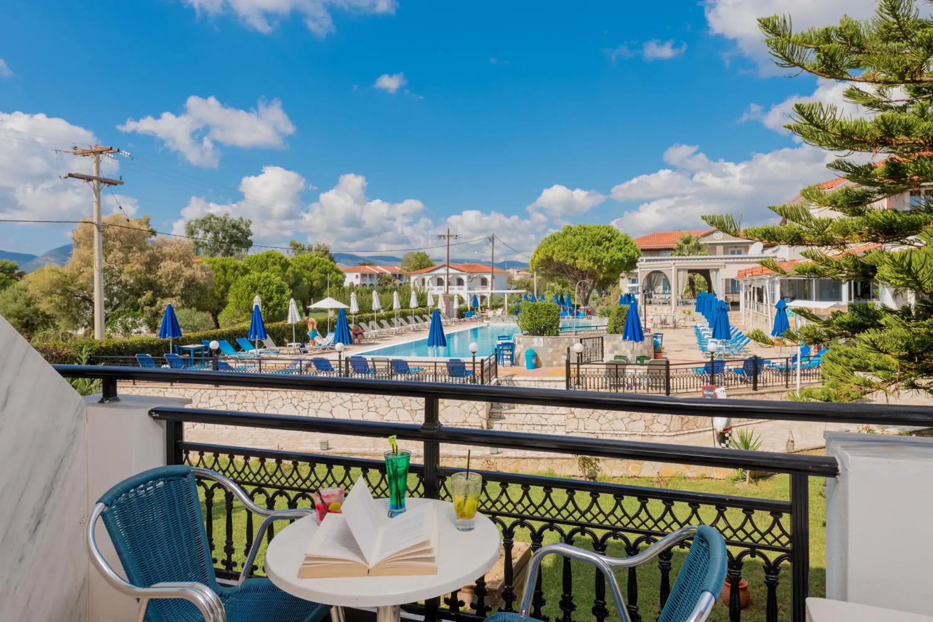 View (from property/room) in Dennys Inn Hotel View (from property/room) in Dennys Inn Hotel