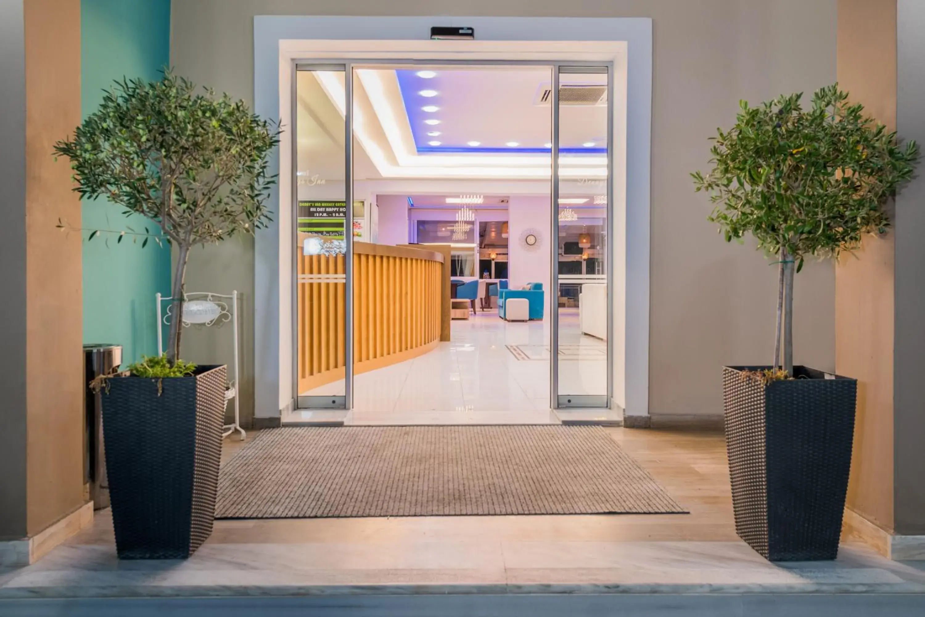 Property building in Dennys Inn Hotel Property building in Dennys Inn Hotel