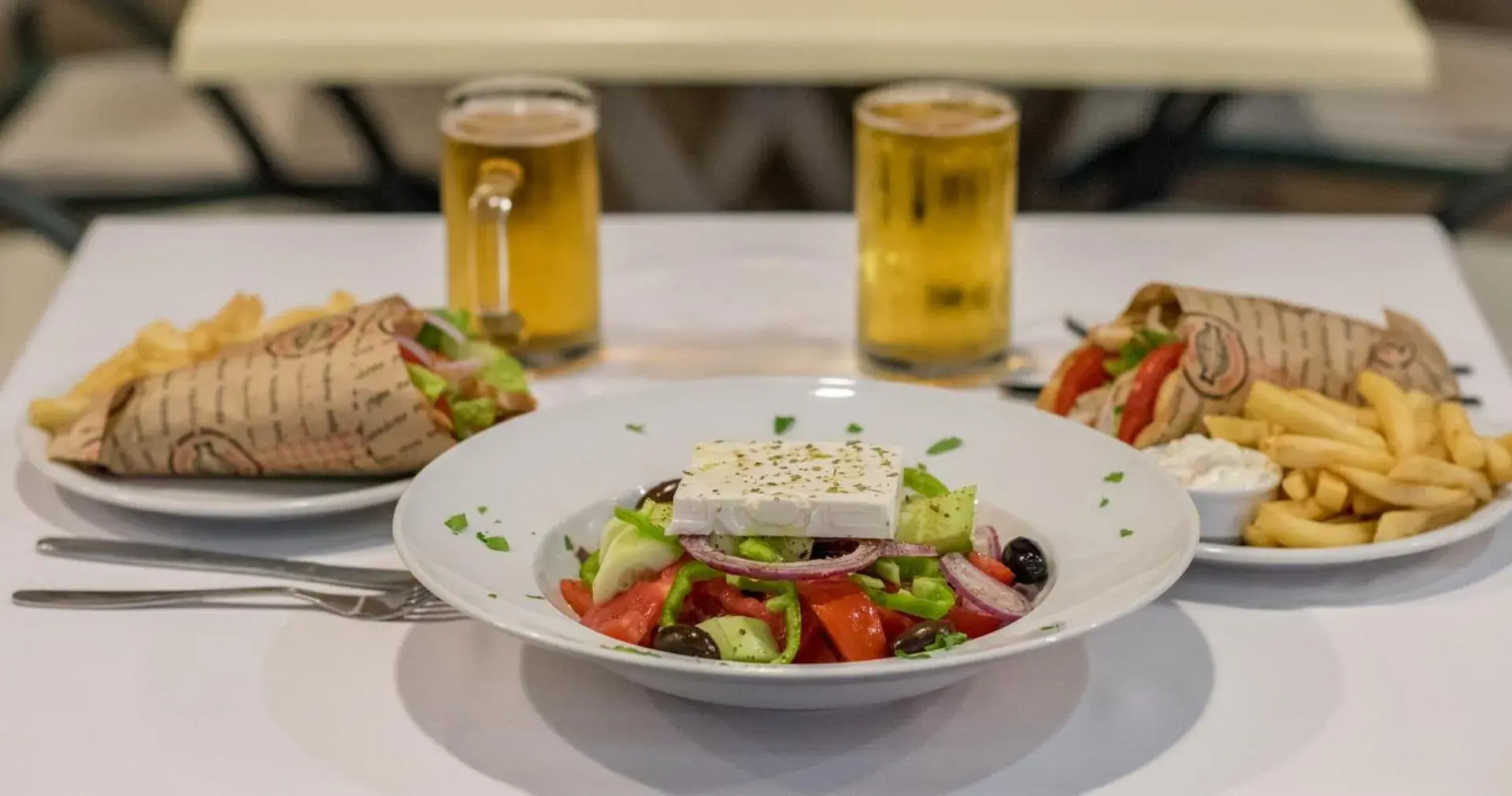 Restaurant/places to eat in Dennys Inn Hotel Restaurant/places to eat in Dennys Inn Hotel