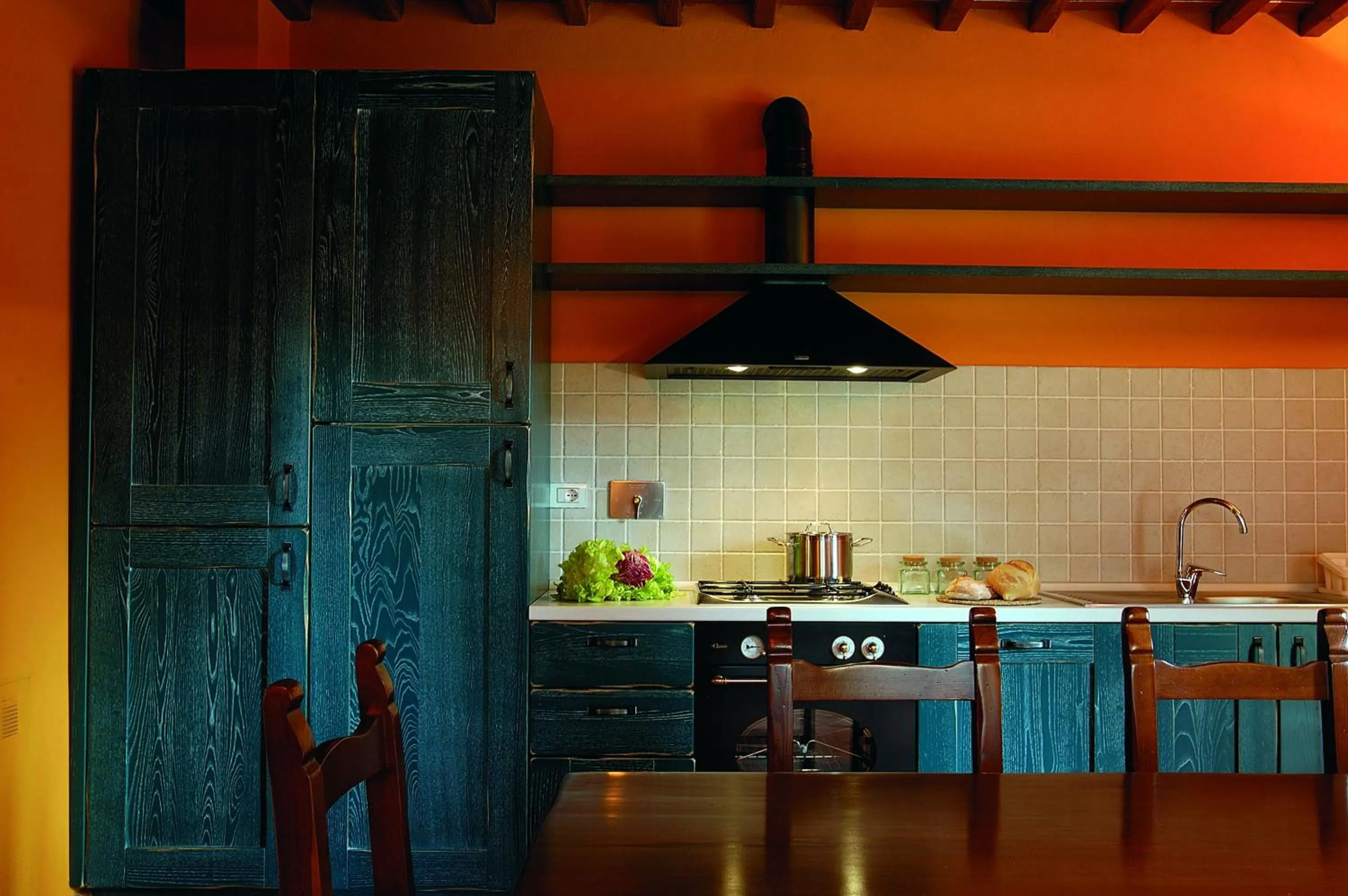 Kitchen or kitchenette in Poggio Cennina Resort