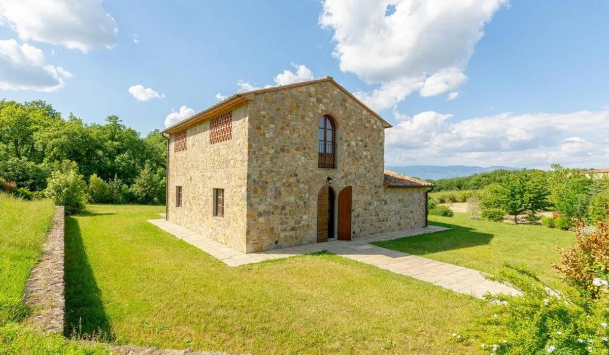 Property building in Poggio Cennina Resort