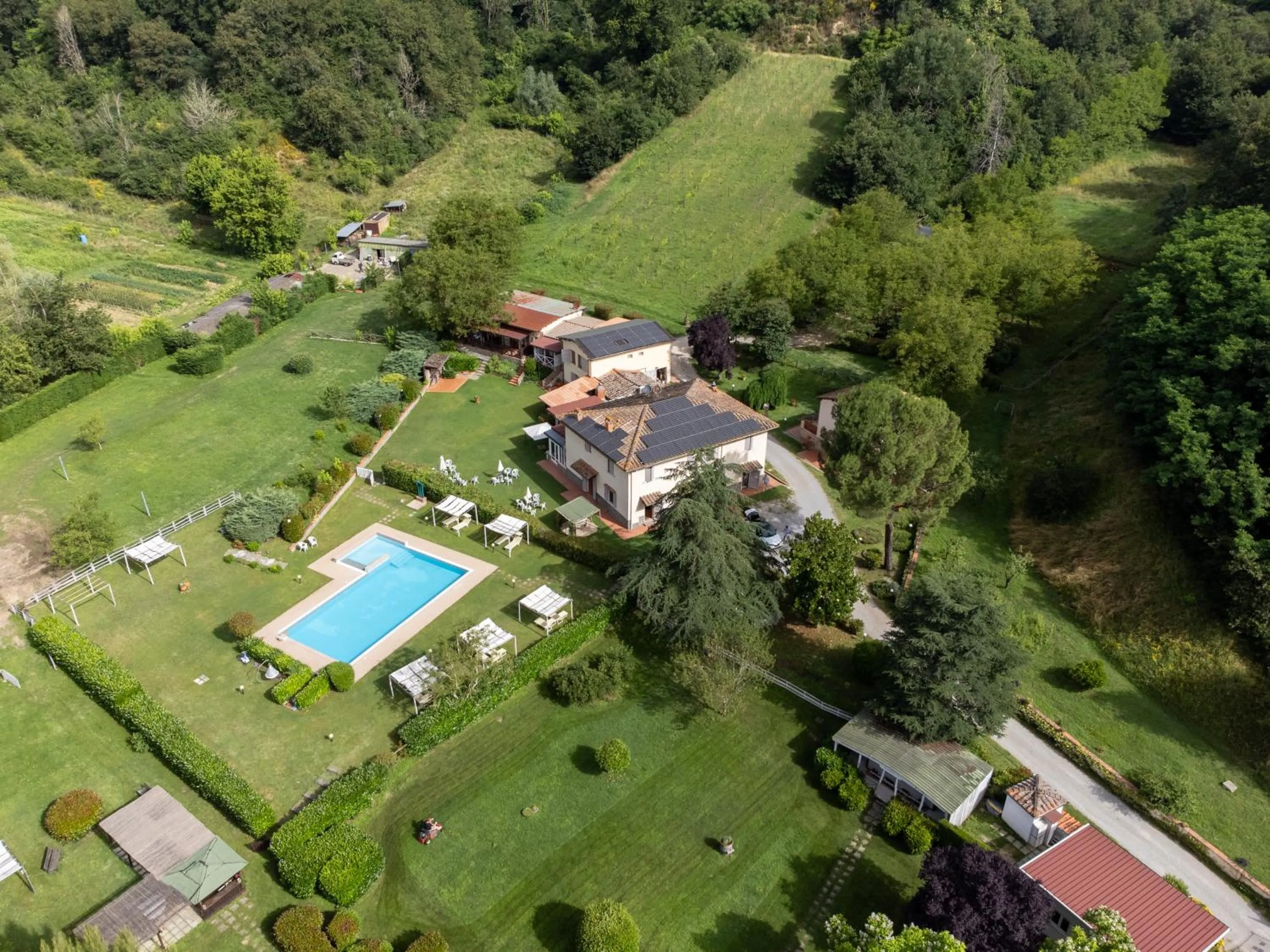 Garden view in Agriturismo Valleverde