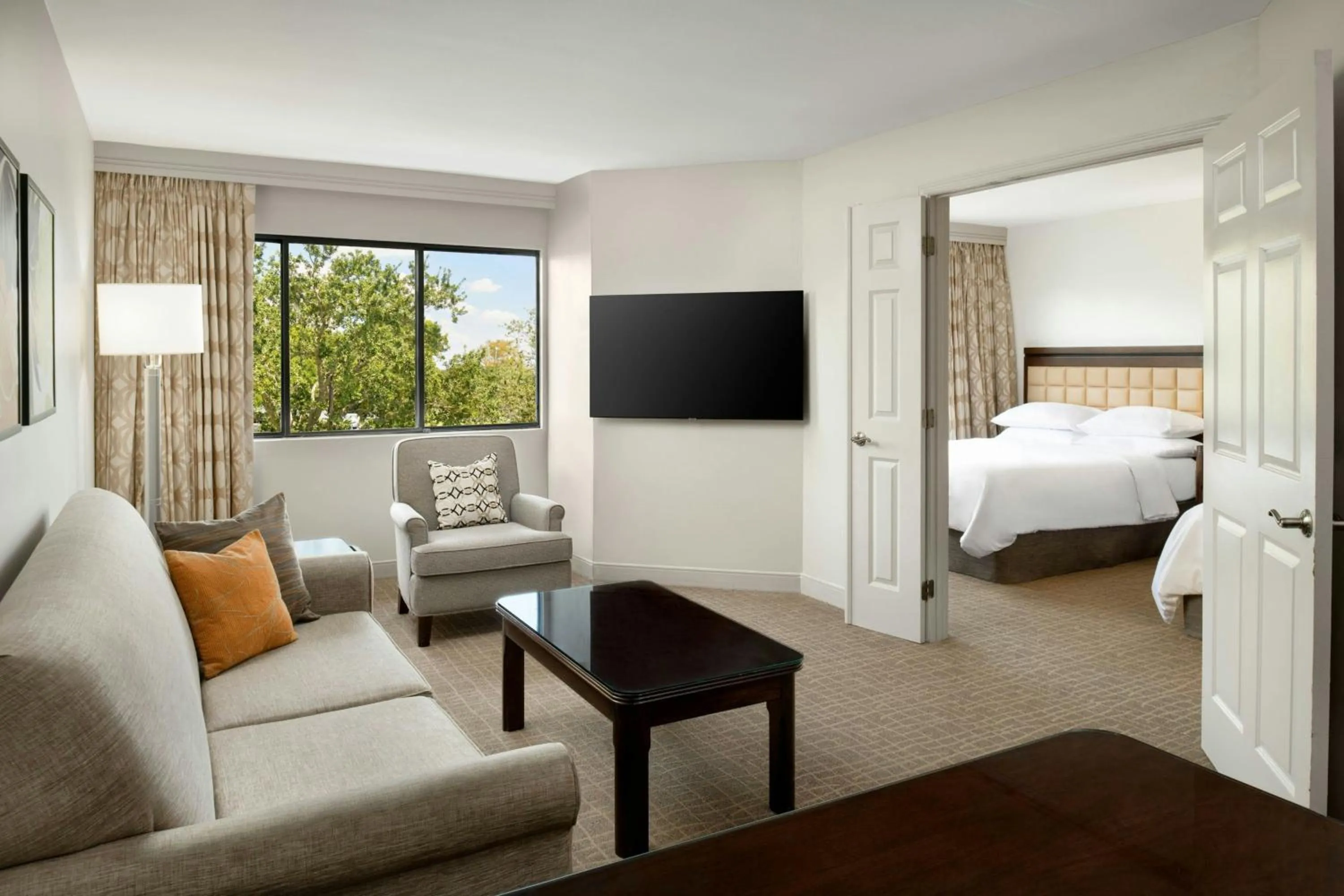 Photo of the whole room, Bed in Sheraton Suites Orlando Airport Hotel