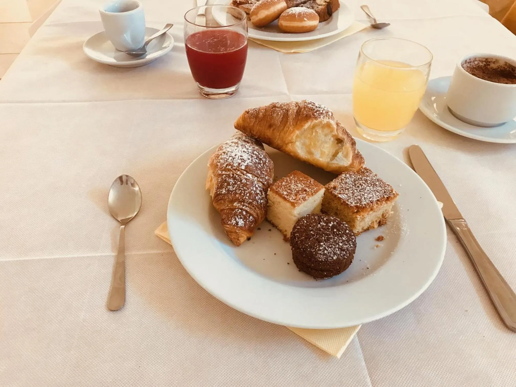 Buffet breakfast in Hotel Club Koiné