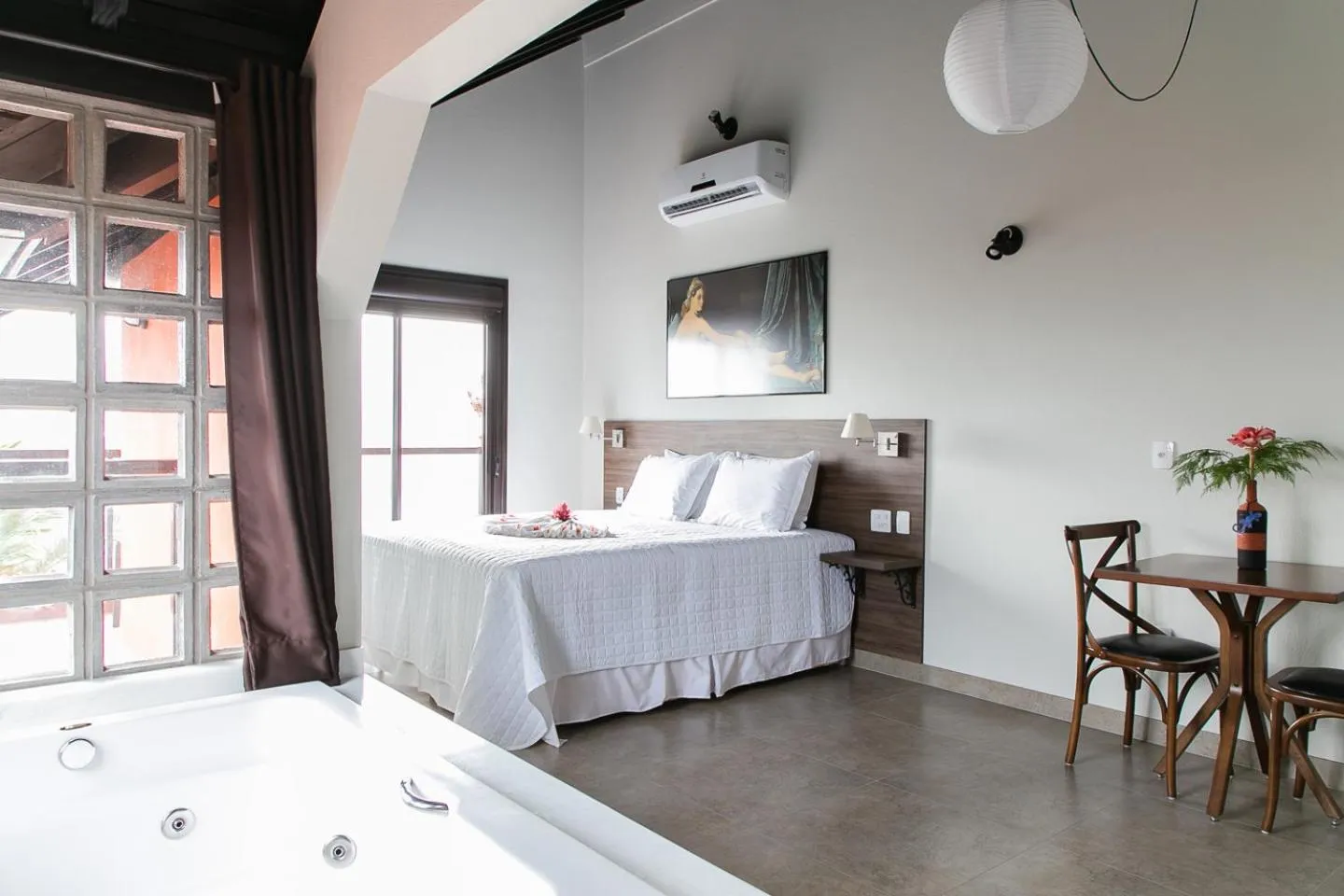 Hot Tub, Bed in Refúgio do Cacupé