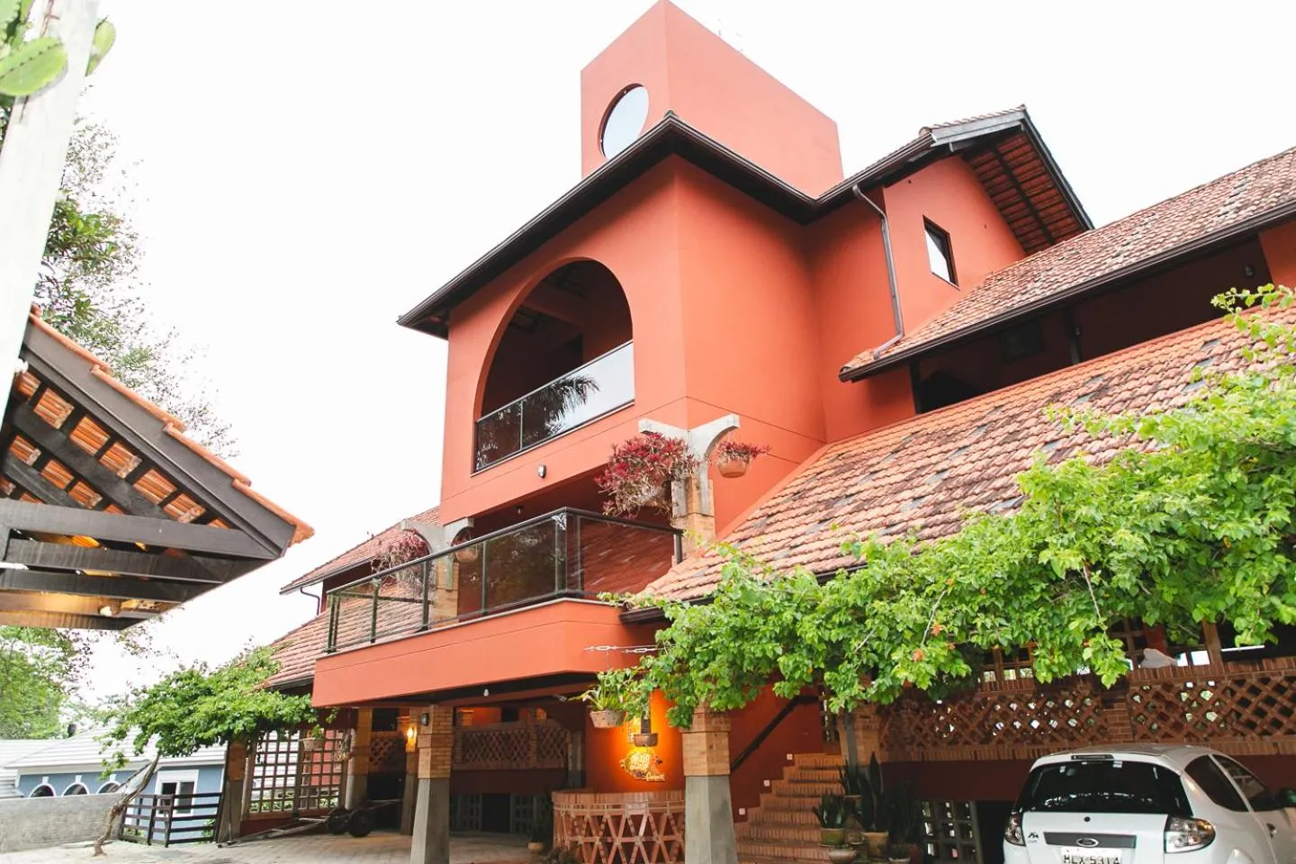 Property building in Refúgio do Cacupé