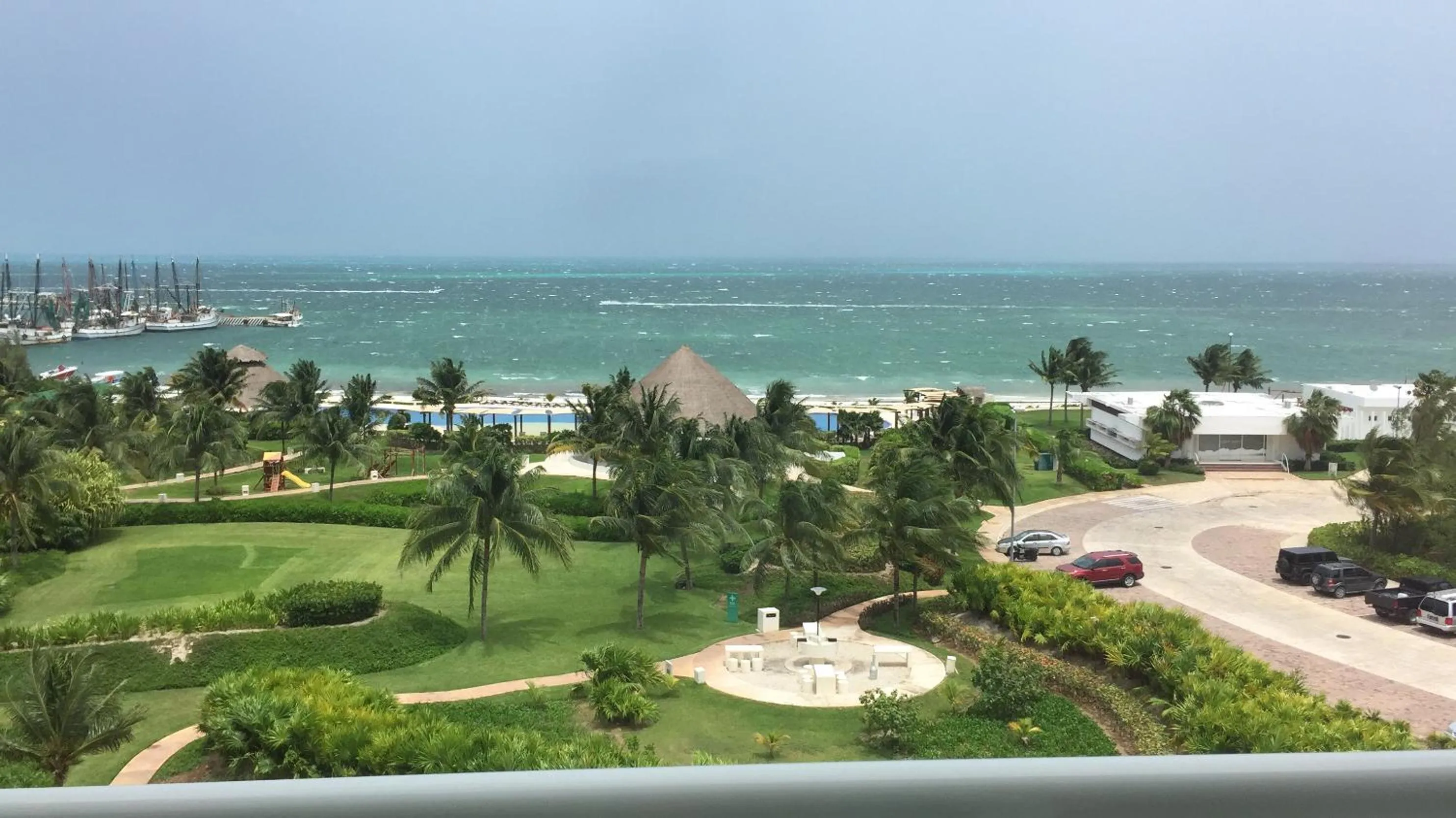 Tu Hogar Frente Al Mar Caribe, Vive Cancún