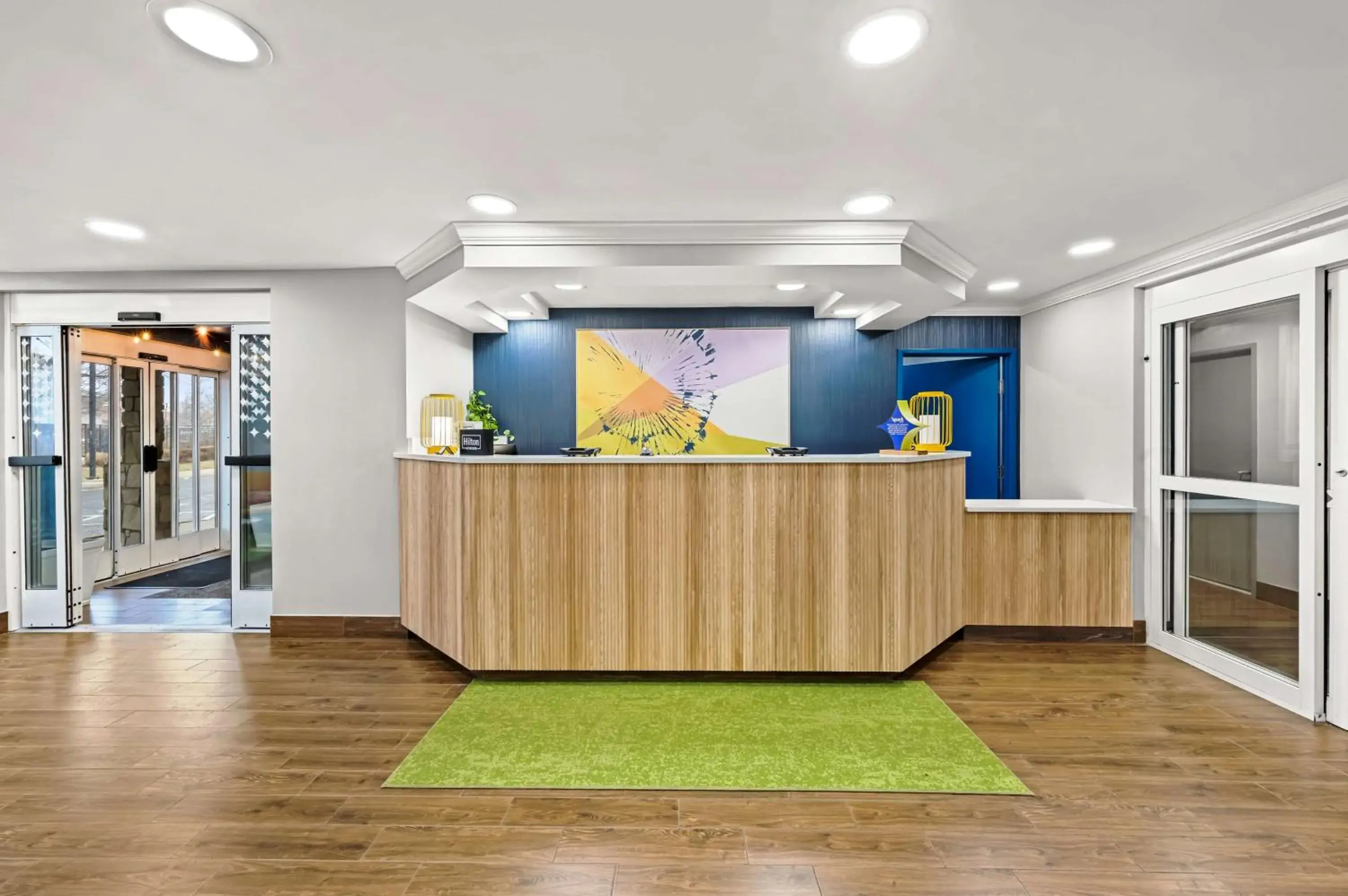 Lobby or reception in Comfort Inn & Suites Airport Dulles-Gateway Lobby or reception in Comfort Inn & Suites Airport Dulles-Gateway