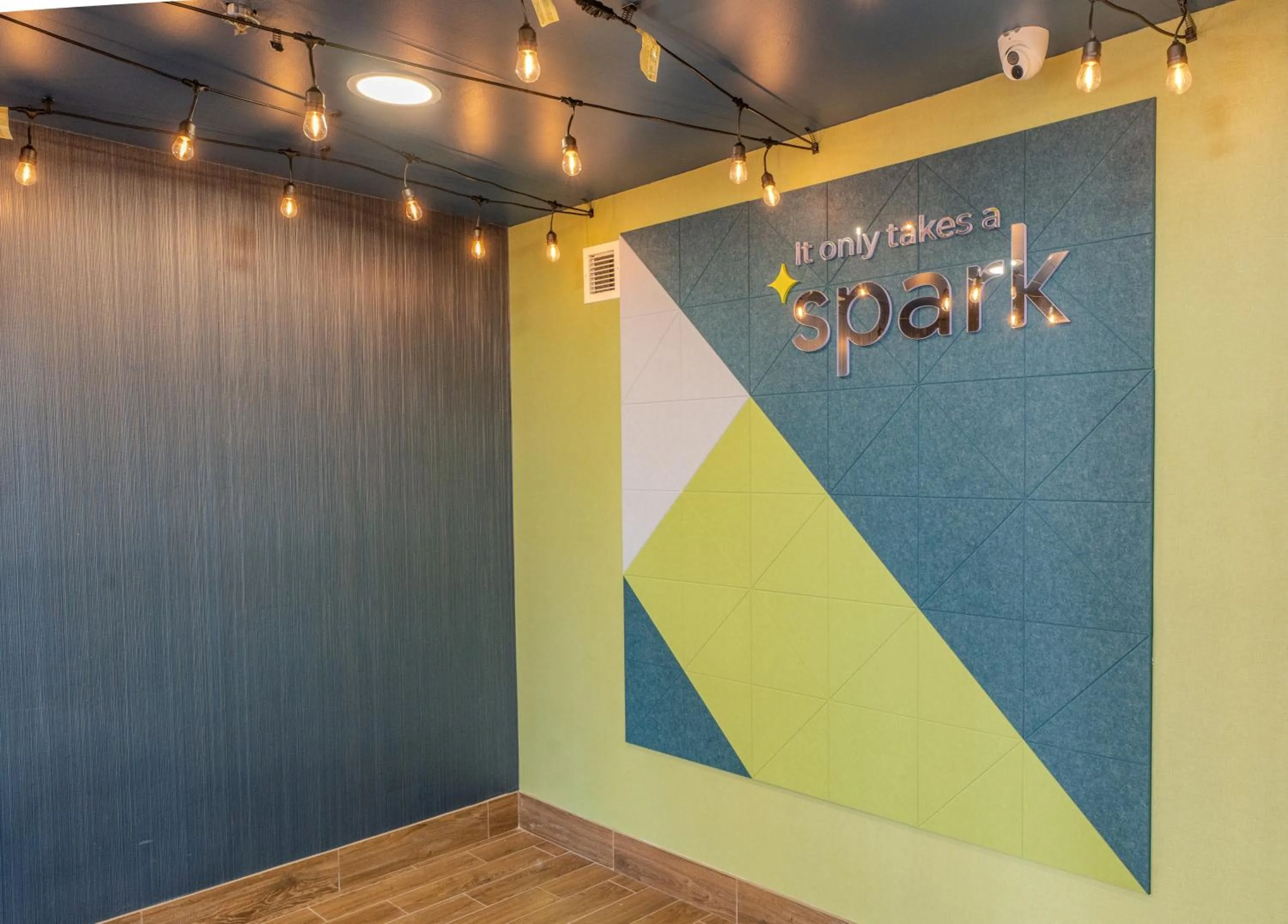 Property building in Comfort Inn & Suites Airport Dulles-Gateway