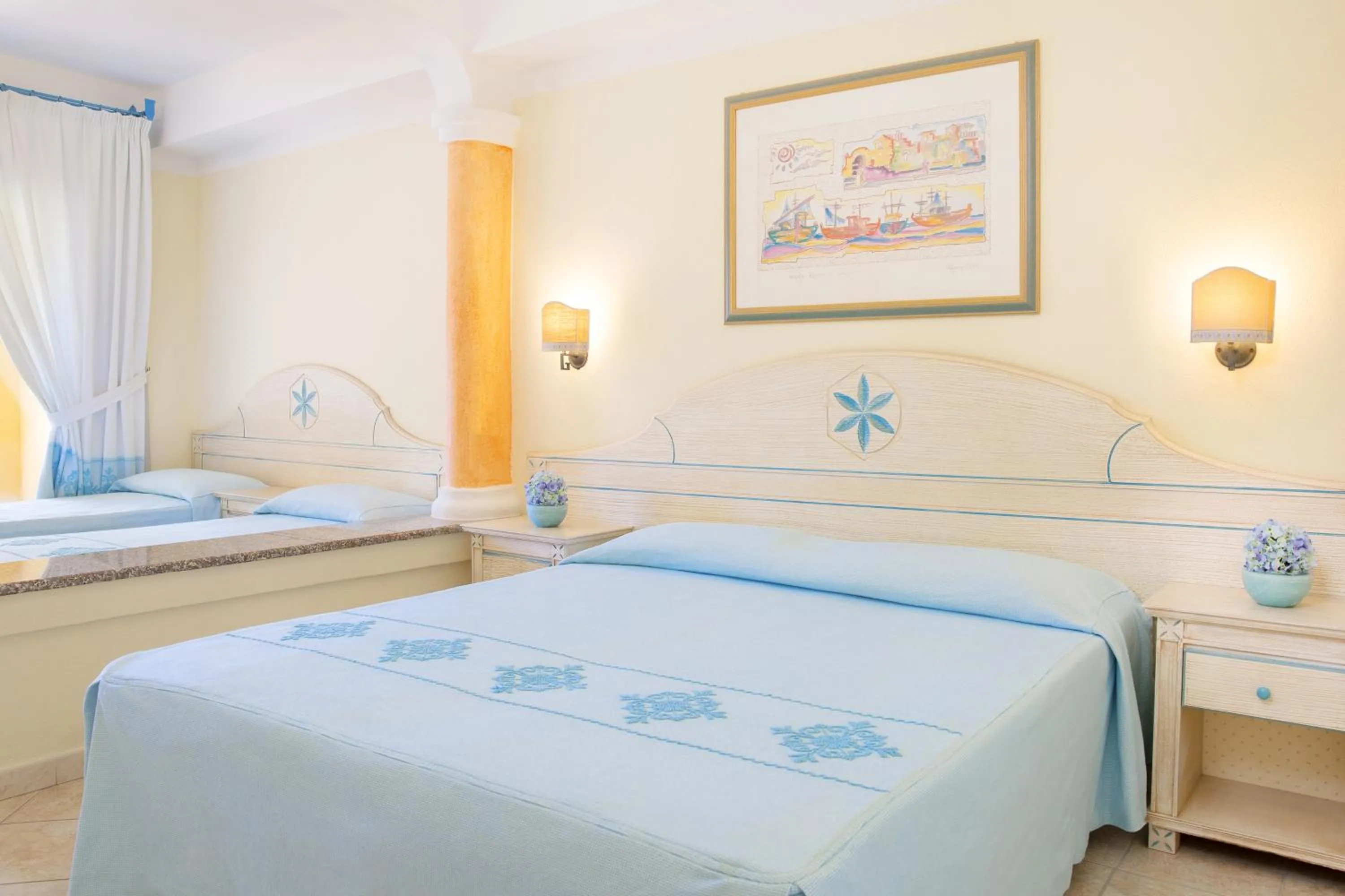 Photo of the whole room, Bed in Sentido Orosei Beach