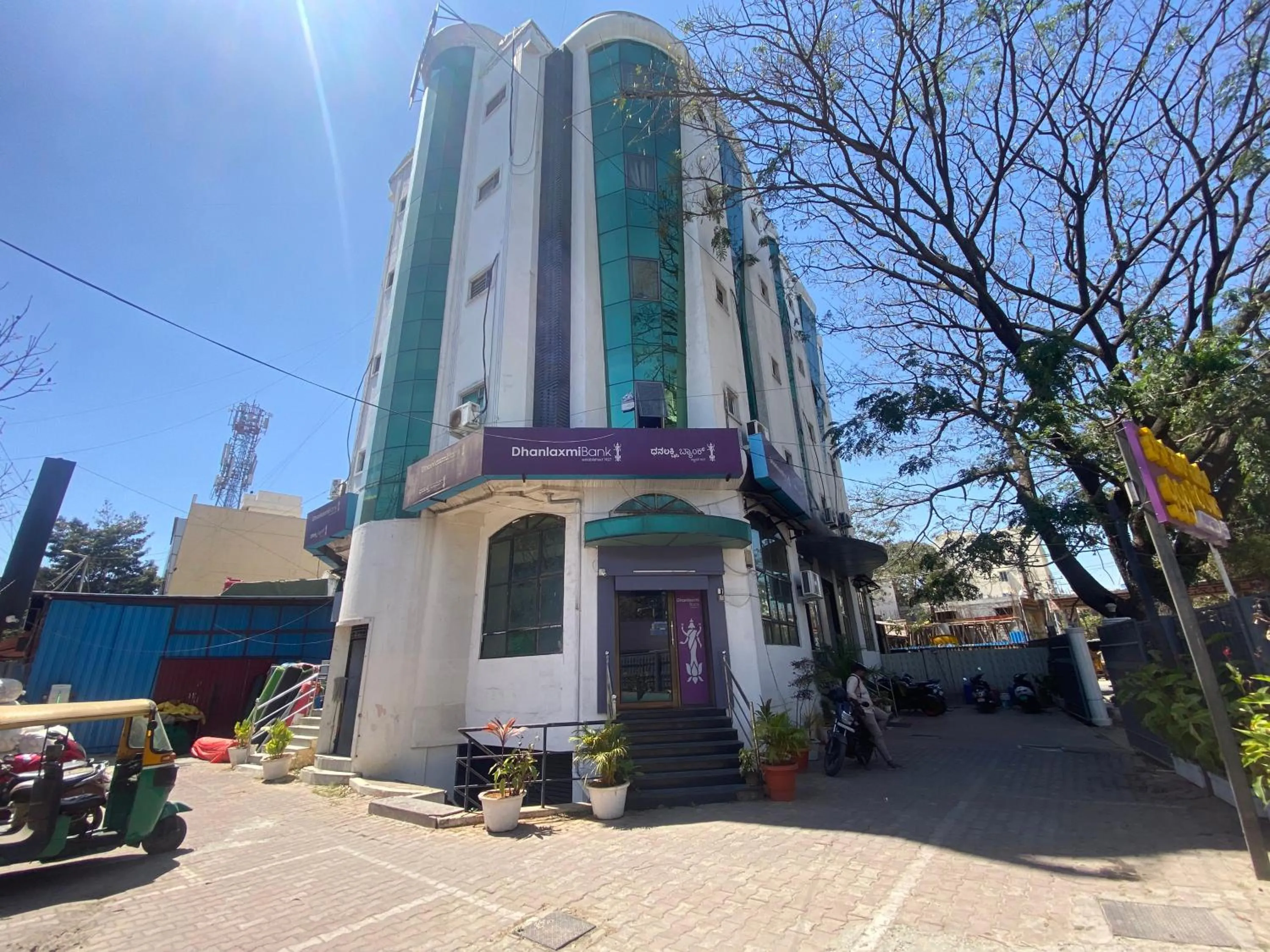 Property building in Hotel Townhall